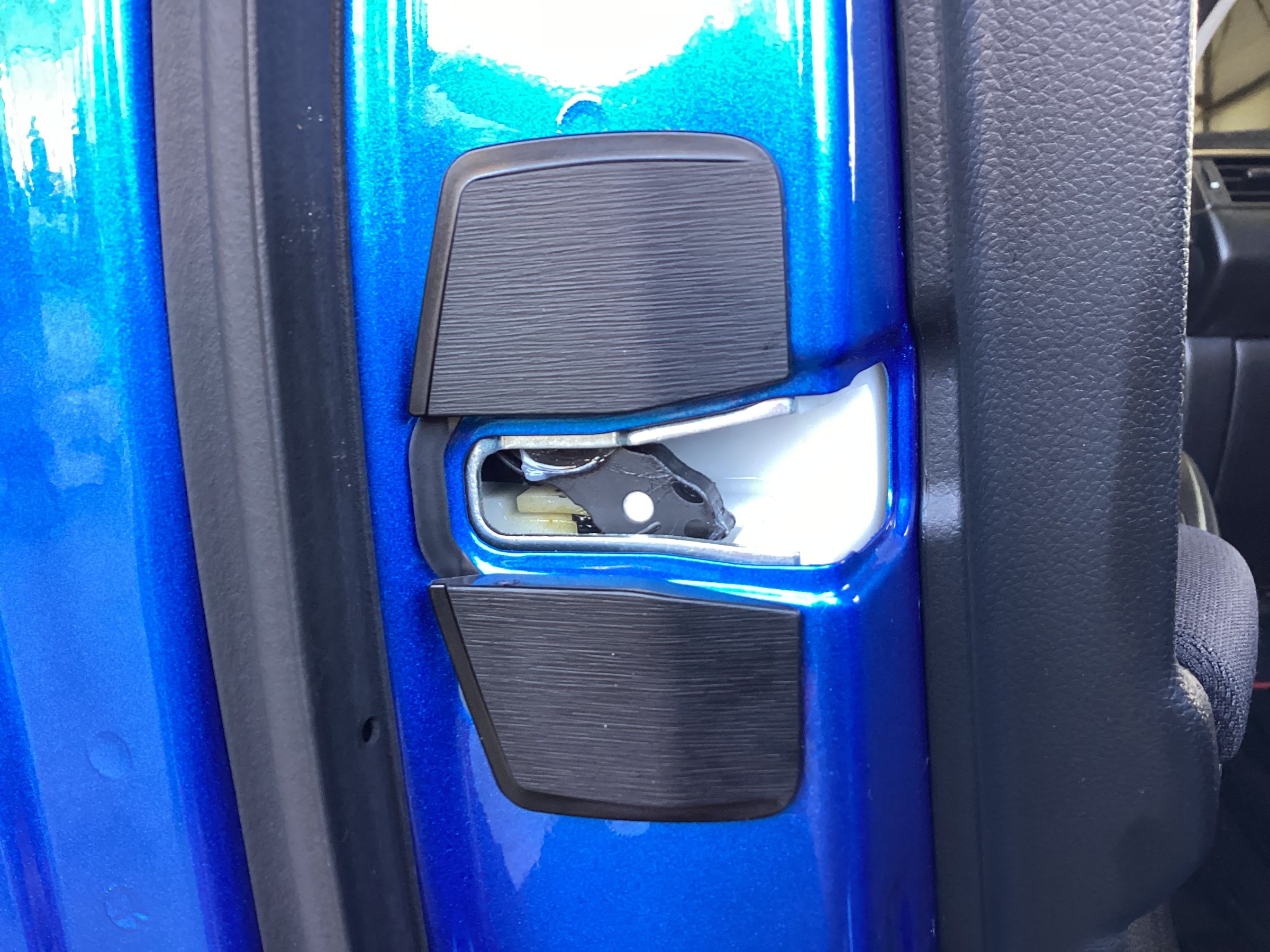 スイフト ZC53S ドアスタビライザー取り付けます！ | スズキ スイフト