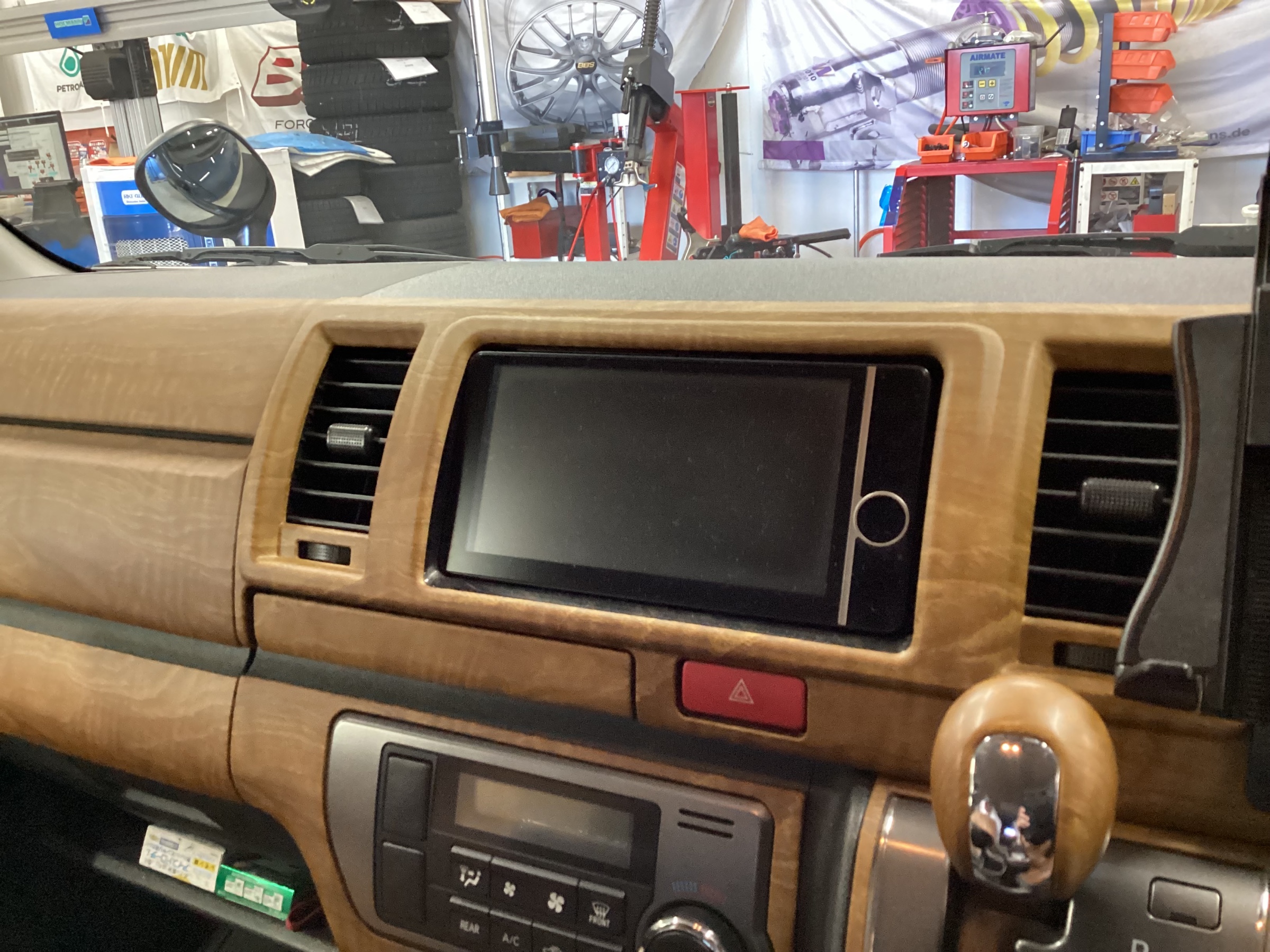 トヨタ純正 ハイエース ナビ NSZT-68T トヨタ 【送料無料】TOYOTA NSZT