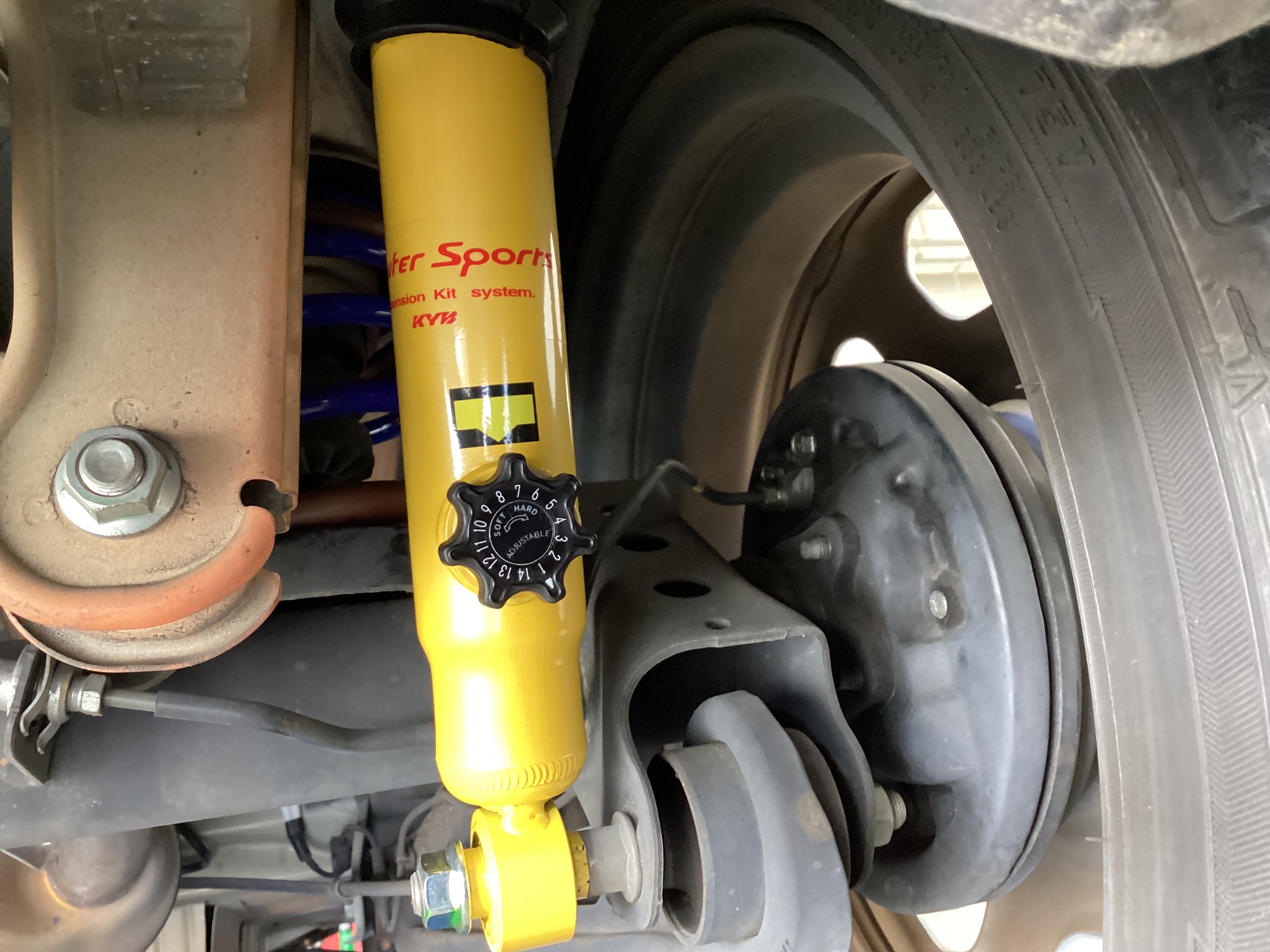 SUZUKI ハスラー KYB Lowfer Sports PLUS L-KIT 取り付け SUZUKI ハスラー KYB Lowfer Sports PLUS L-KIT 取り付け