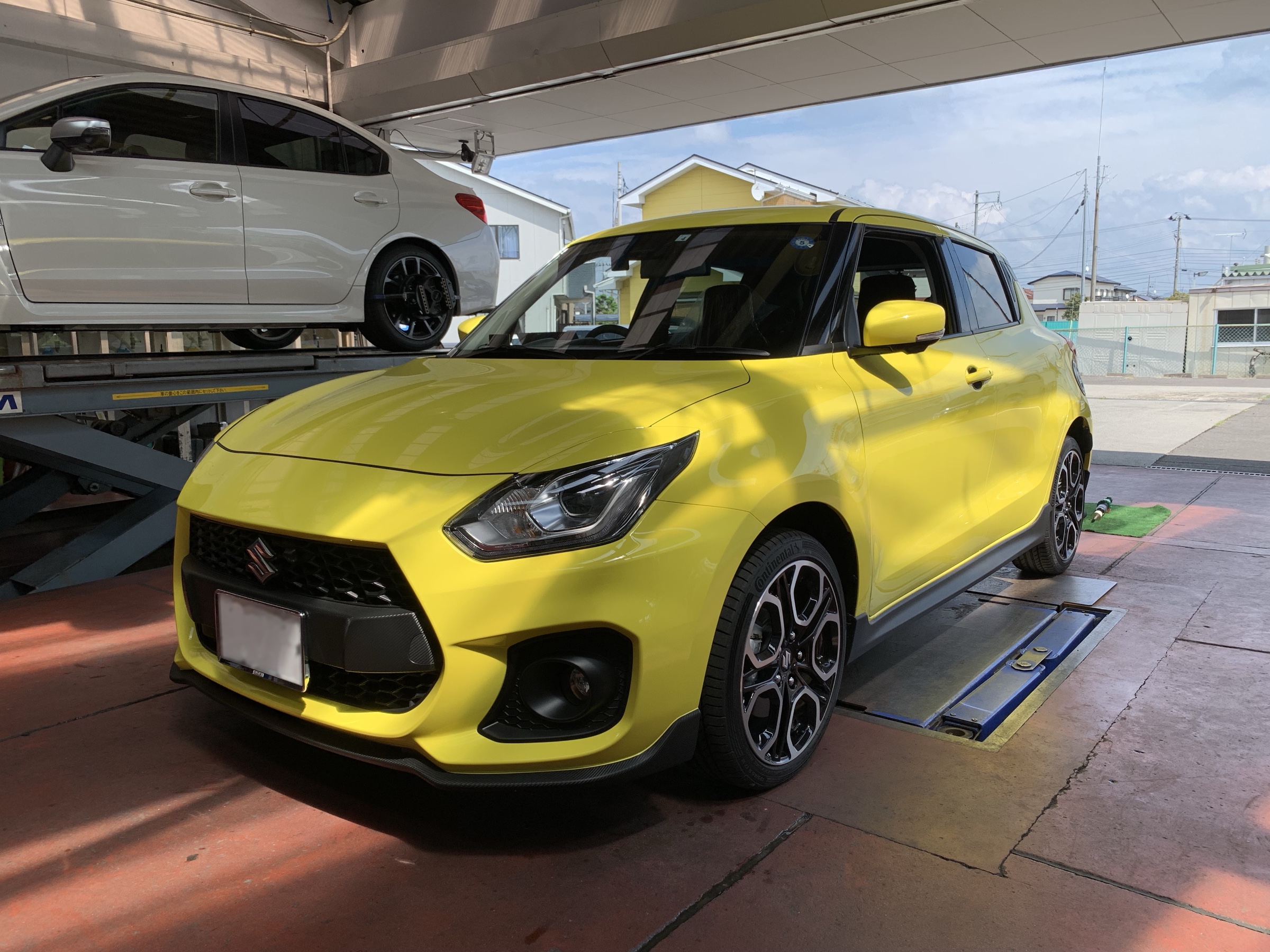 ZC33スイフトスポーツ TEIN車高調取り付け | スズキ スイフト