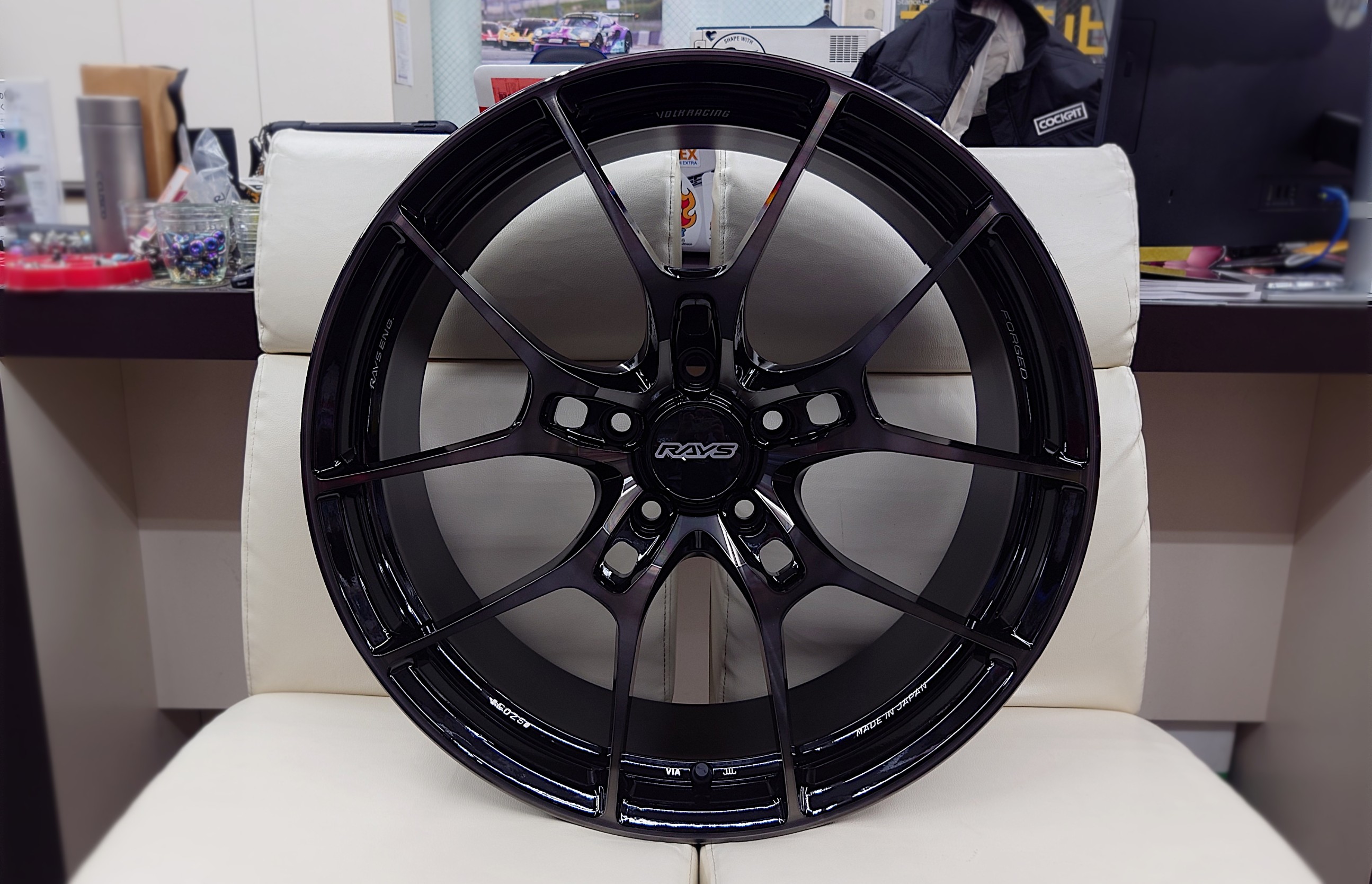 RAYS（レイズ）の 2024年 NEWモデル☆ ボルクレーシング「G025