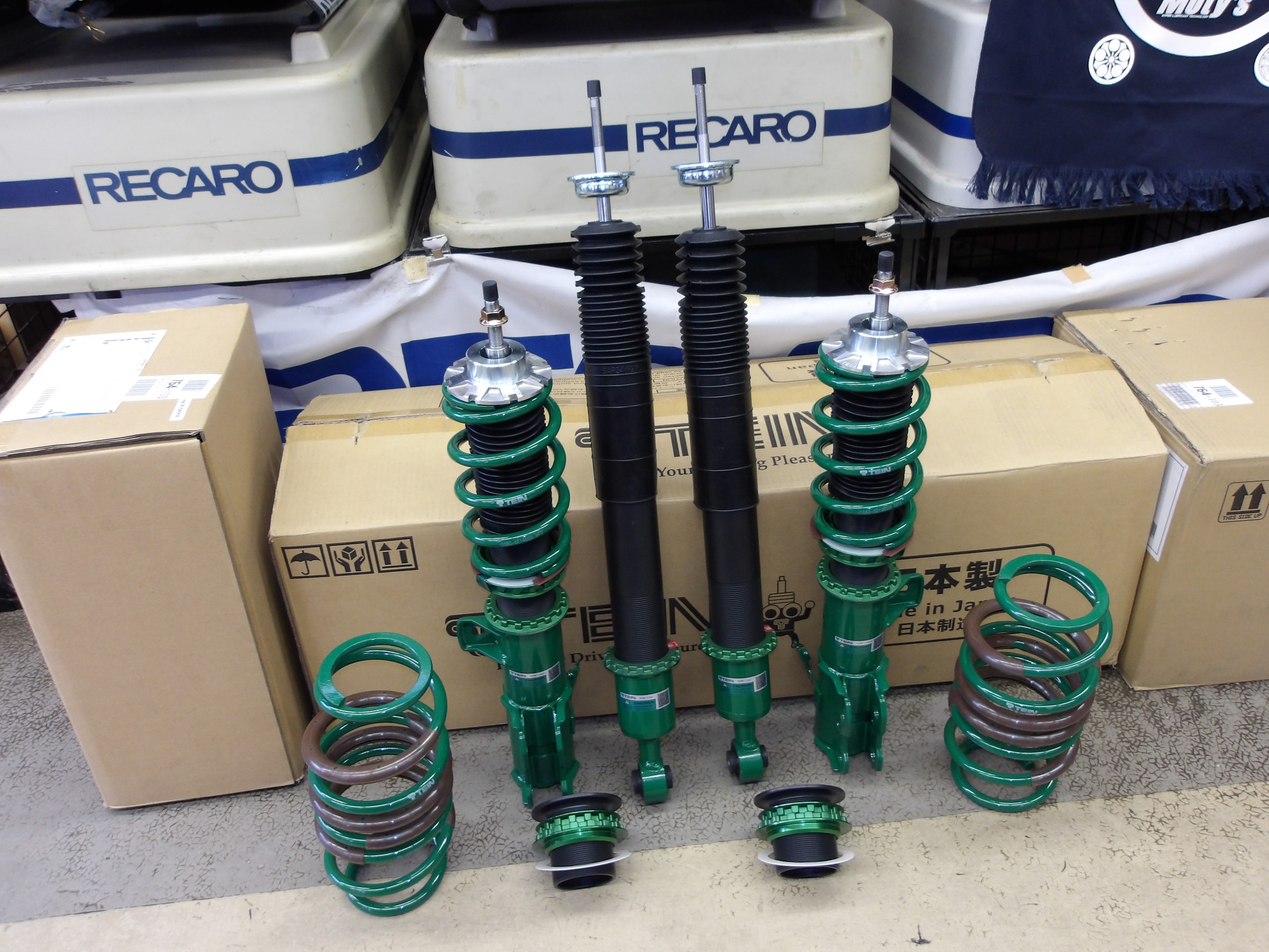 ヤリス（MXPA10）テイン製車高調「FLEX-Z」装着＆アライメント作業