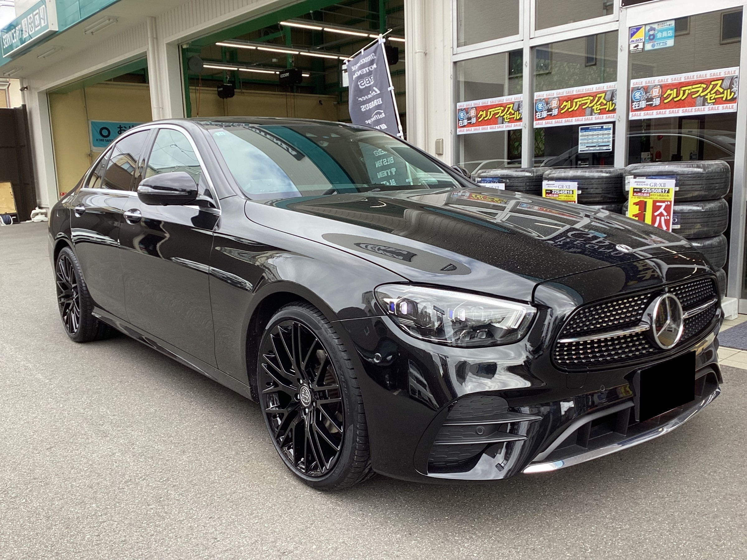 Mercedes-Benz Eクラス 【 ホイール 】交換作業～～♬ 輸入車の