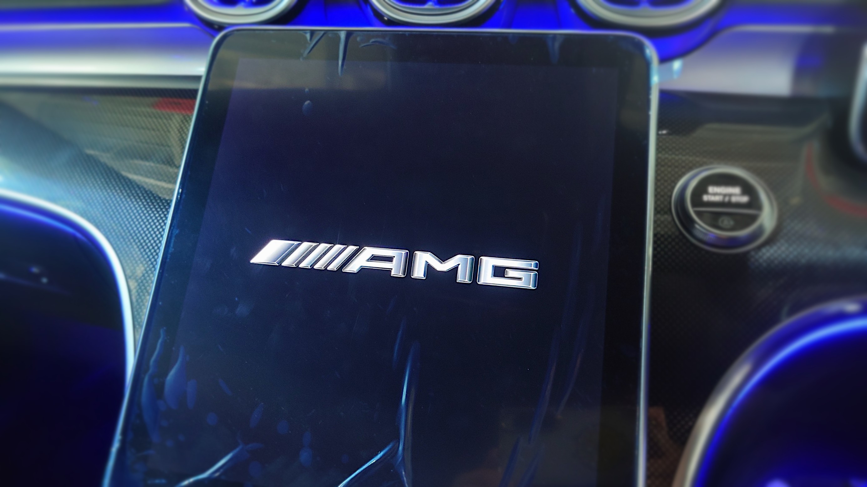 メルセデスAMG S206 C43 にテレビキャンセラー「core dev TVC メルセデスAMG S206 C43 にテレビキャンセラー「core dev TVC