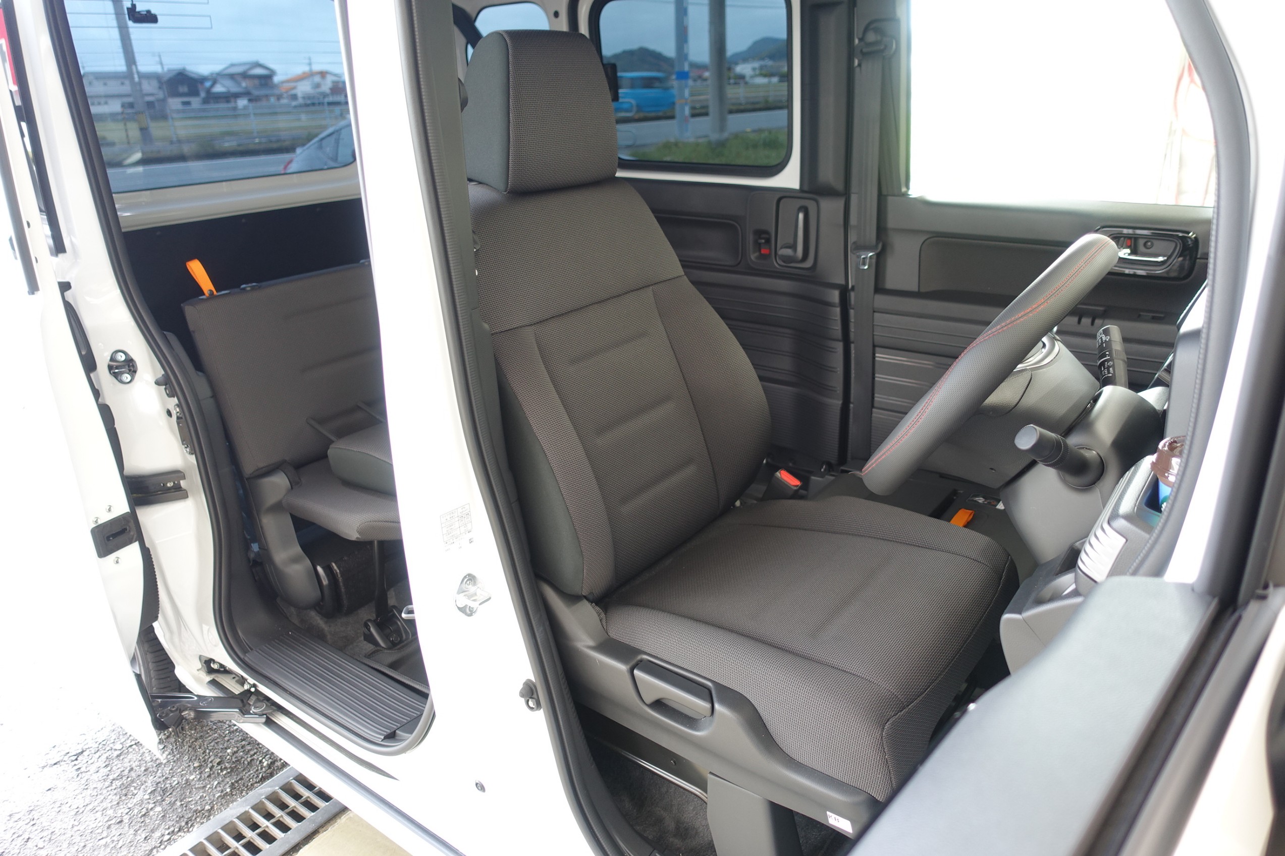 人気のブラウンカラーでシックにキメル！ホンダ N-VAN（JJ2）に