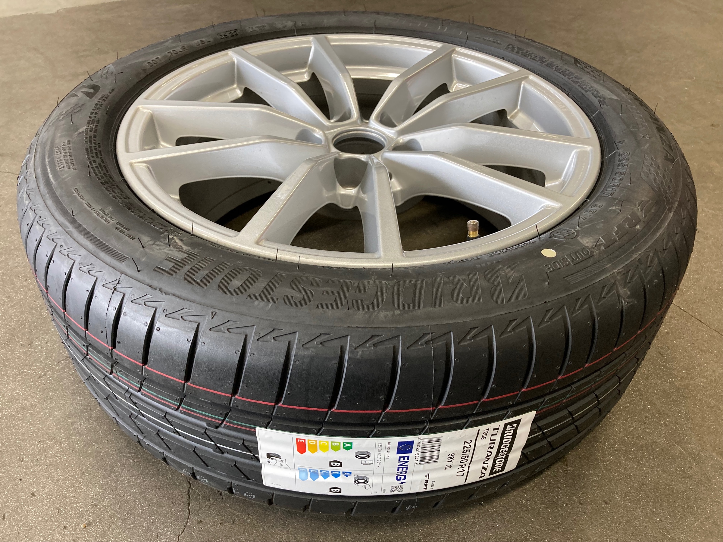 BMW認証RFTタイヤ TURANZA T005☆ | BMW 3シリーズ タイヤ