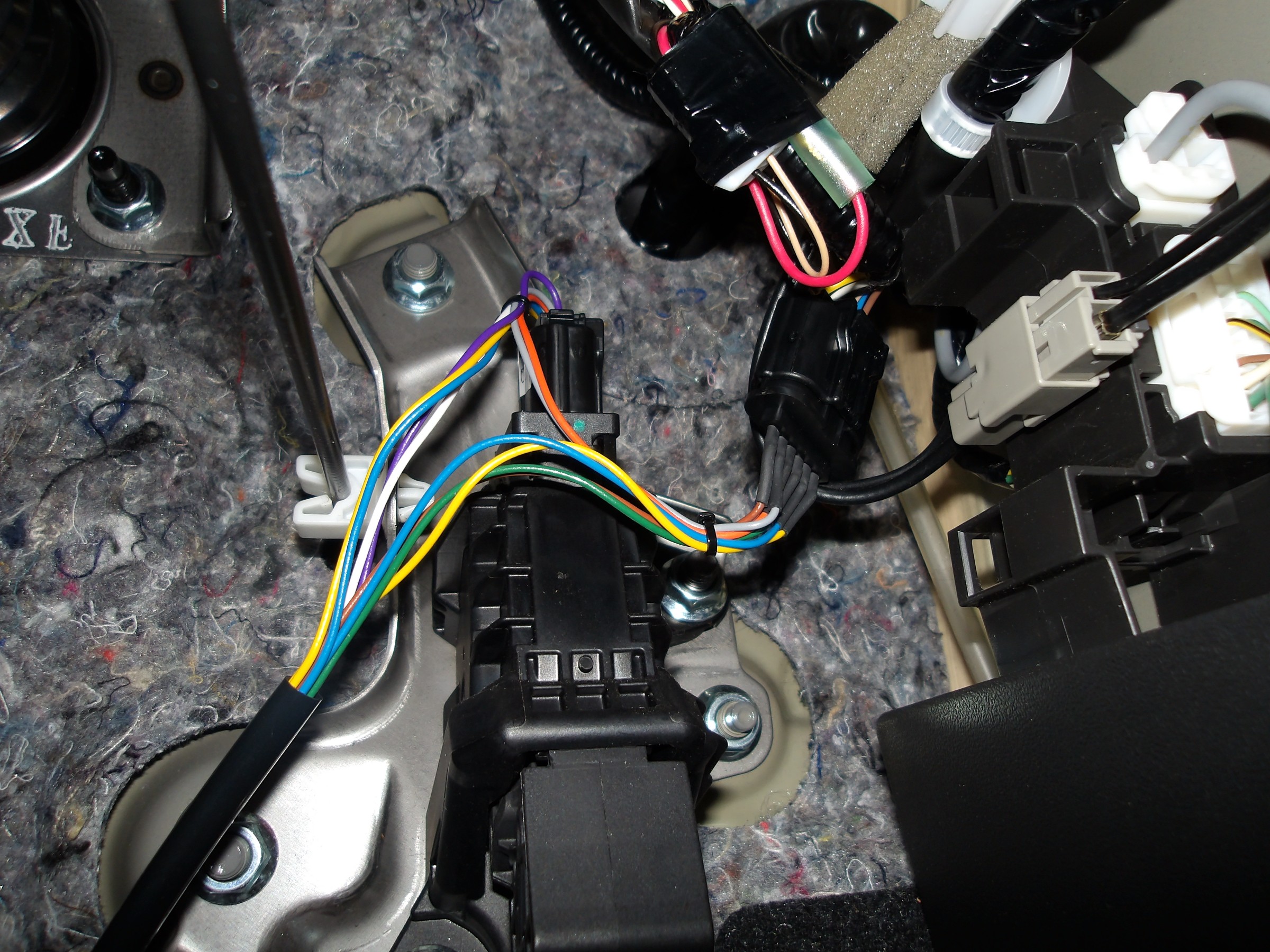 ジムニー シエラ（JB74W）Pivot製電子スロットルコントローラー「3