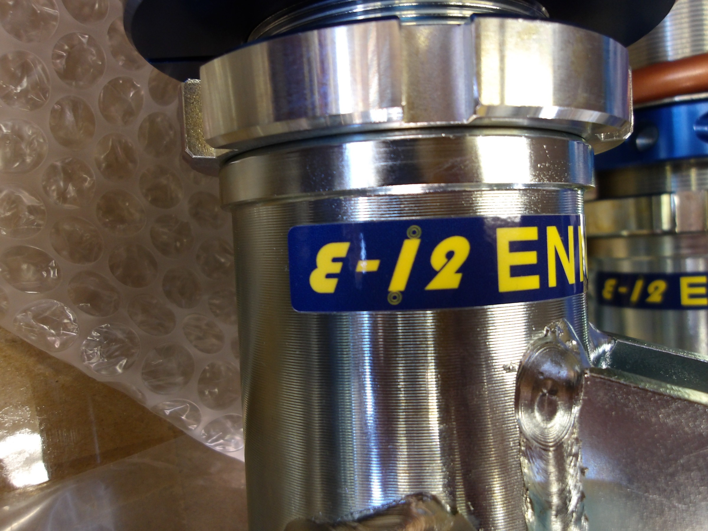 BRZ（ZC6）エナペタル製当店オリジナル車高調（E12）装着