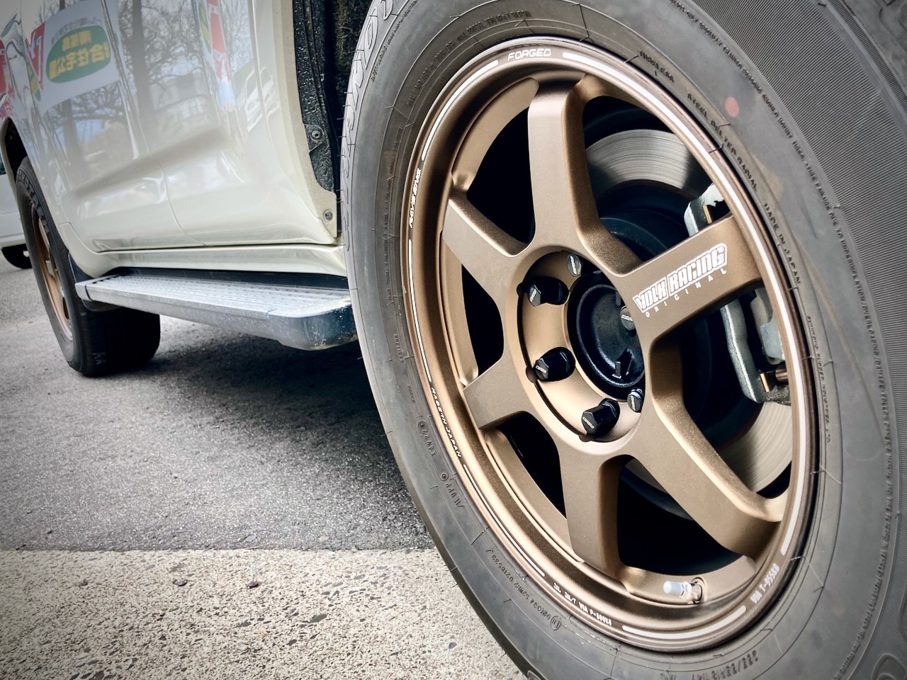 VJA300W TOYOTA LAND CRUISER 300 ✖ RAYS VOLK RACING TE37 LARGE