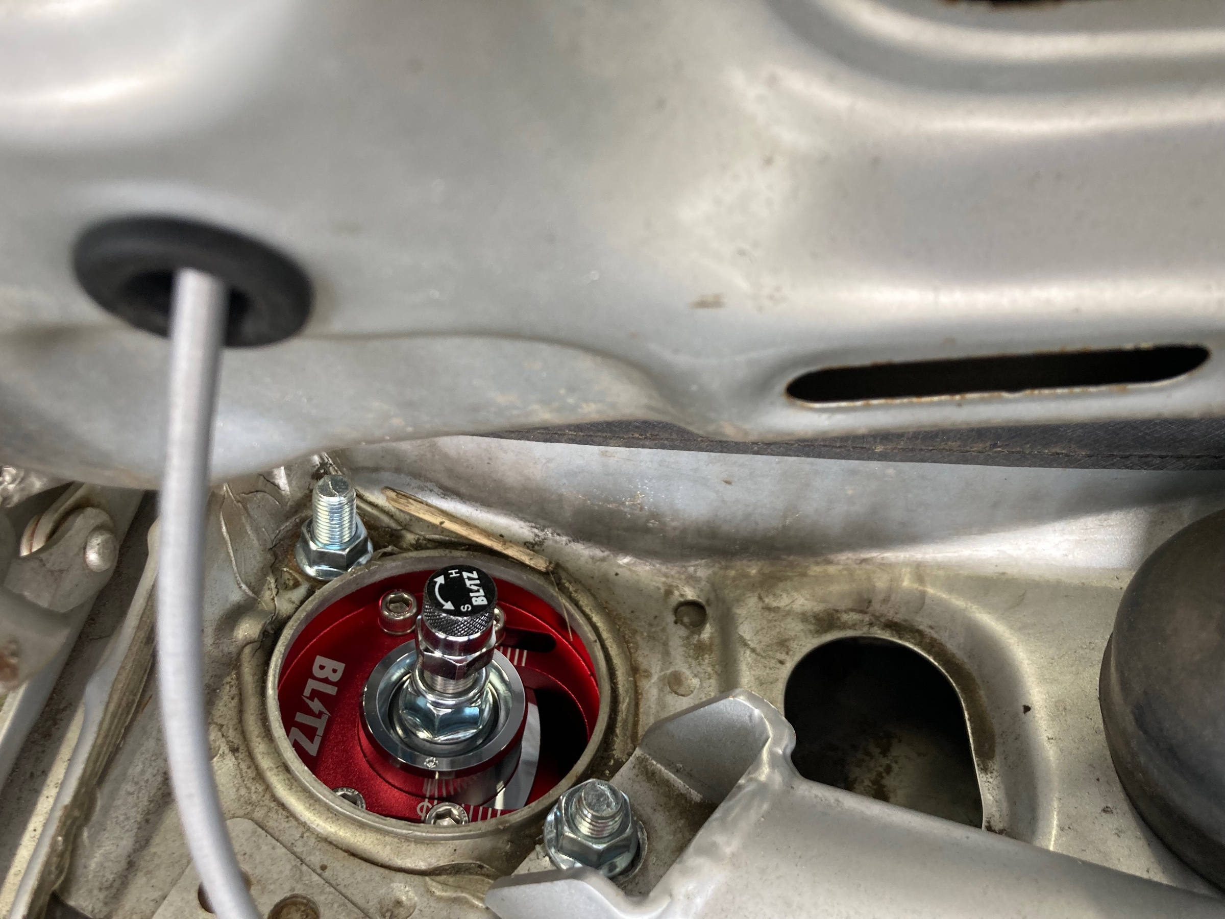 ビートに車高調取り付け。 | カスタマイズ日記 | コクピット
