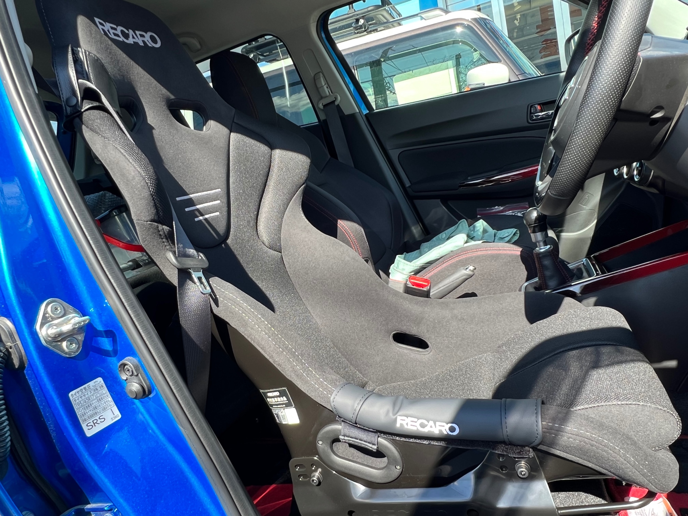 スイフトスポーツ カスタマイズ事例：ZC33S × アドバンレーシング