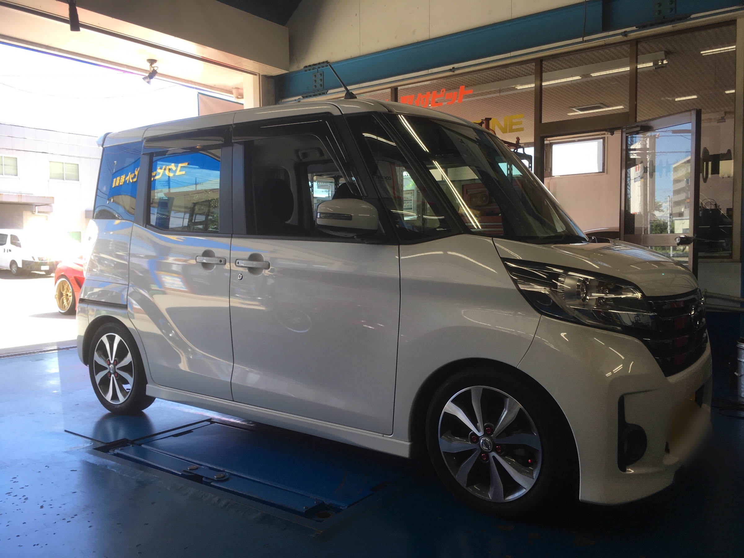 デイズルークス 車高調取り付け | 日産 デイズ ルークス デイズルークス 車高調取り付け | 日産 デイズ ルークス