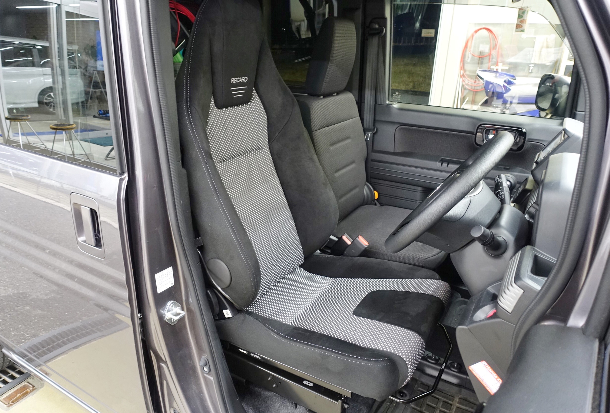 仕事の疲れを癒してくれる最高のパートナー！ホンダ N-VAN（JJ1）に