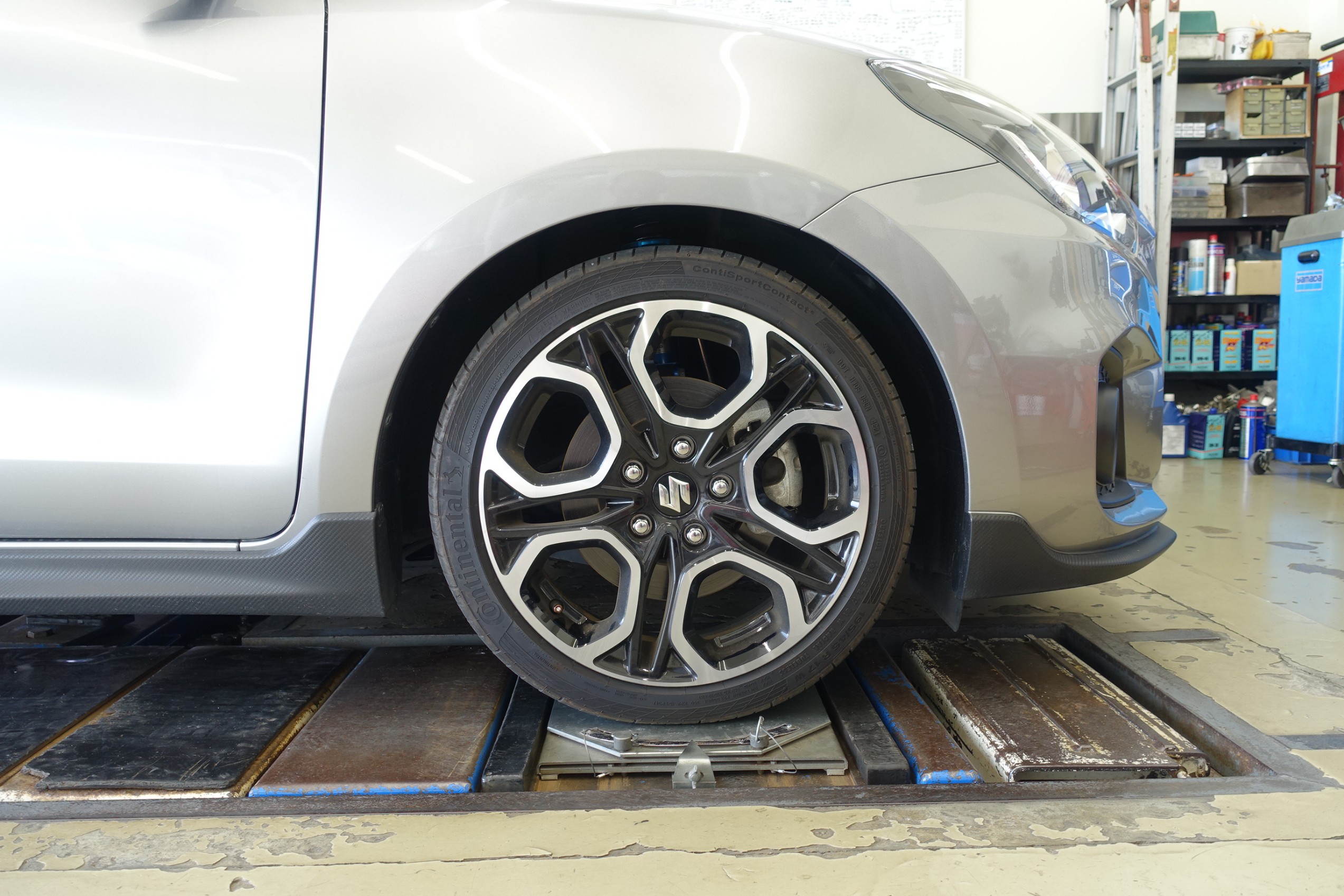 走りと快適性を追求したら、やっぱりこの車高調になっちゃいまし