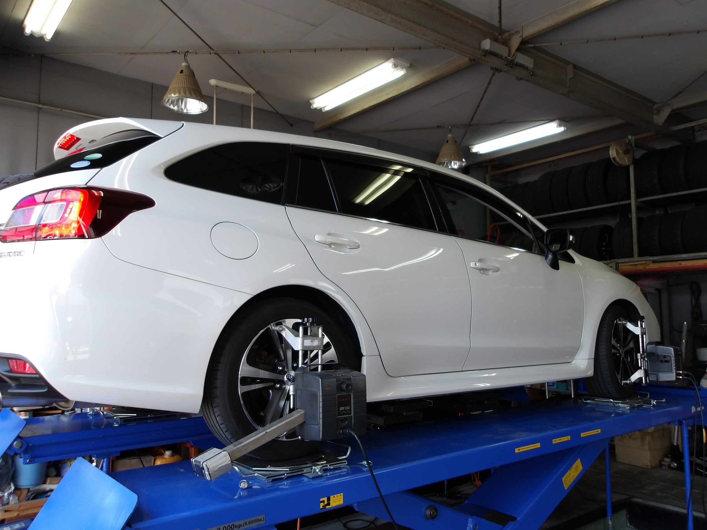 スバルレヴォーグVM4 F型純正サスペンションキット Yahoo!オークション - レヴォーグ VM4 VMG 純正 BILSTEIN + STI