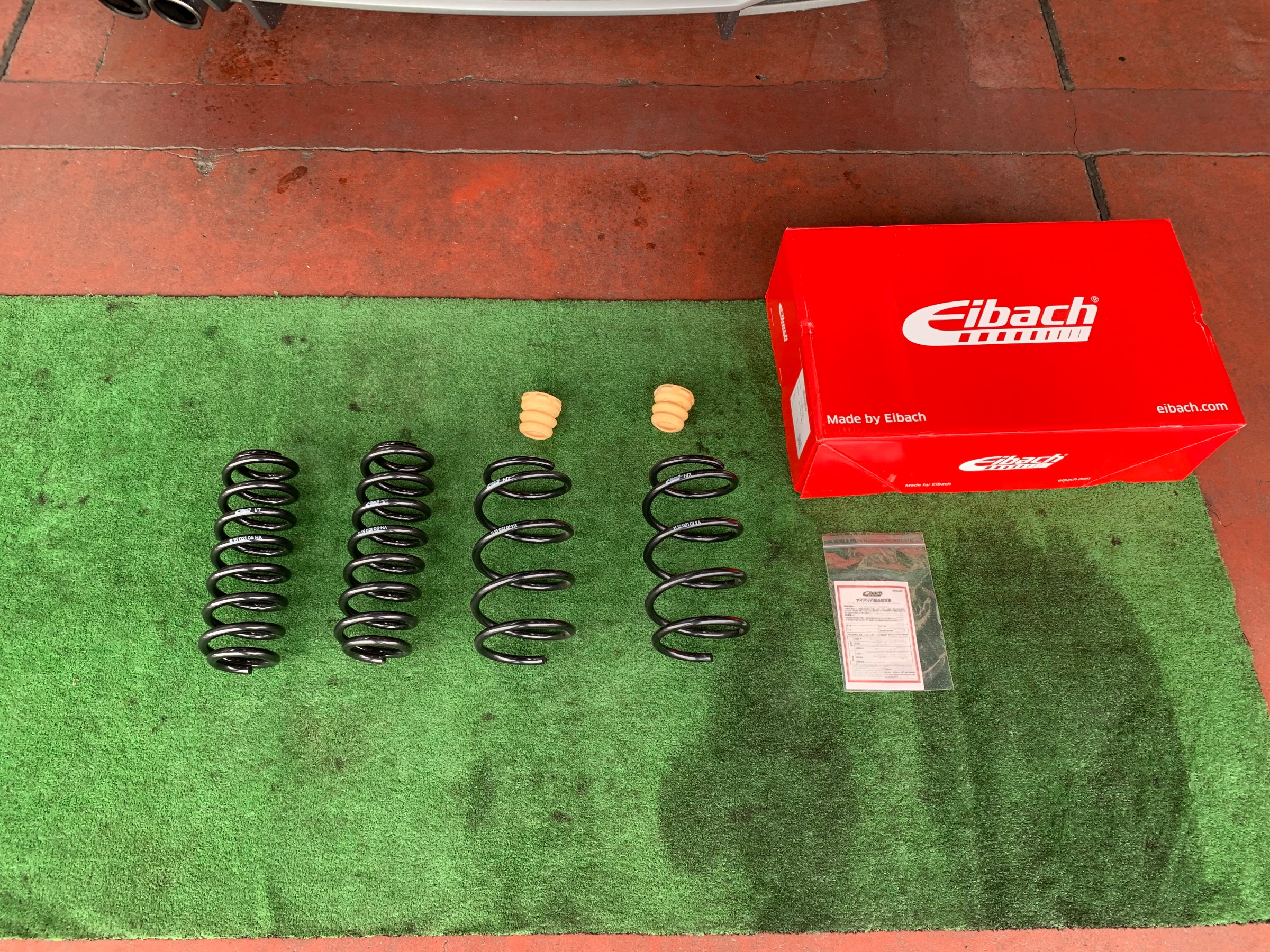 アウディ A3 ダウンサス取り付け | アウディ A3 | スタッフ 日記  