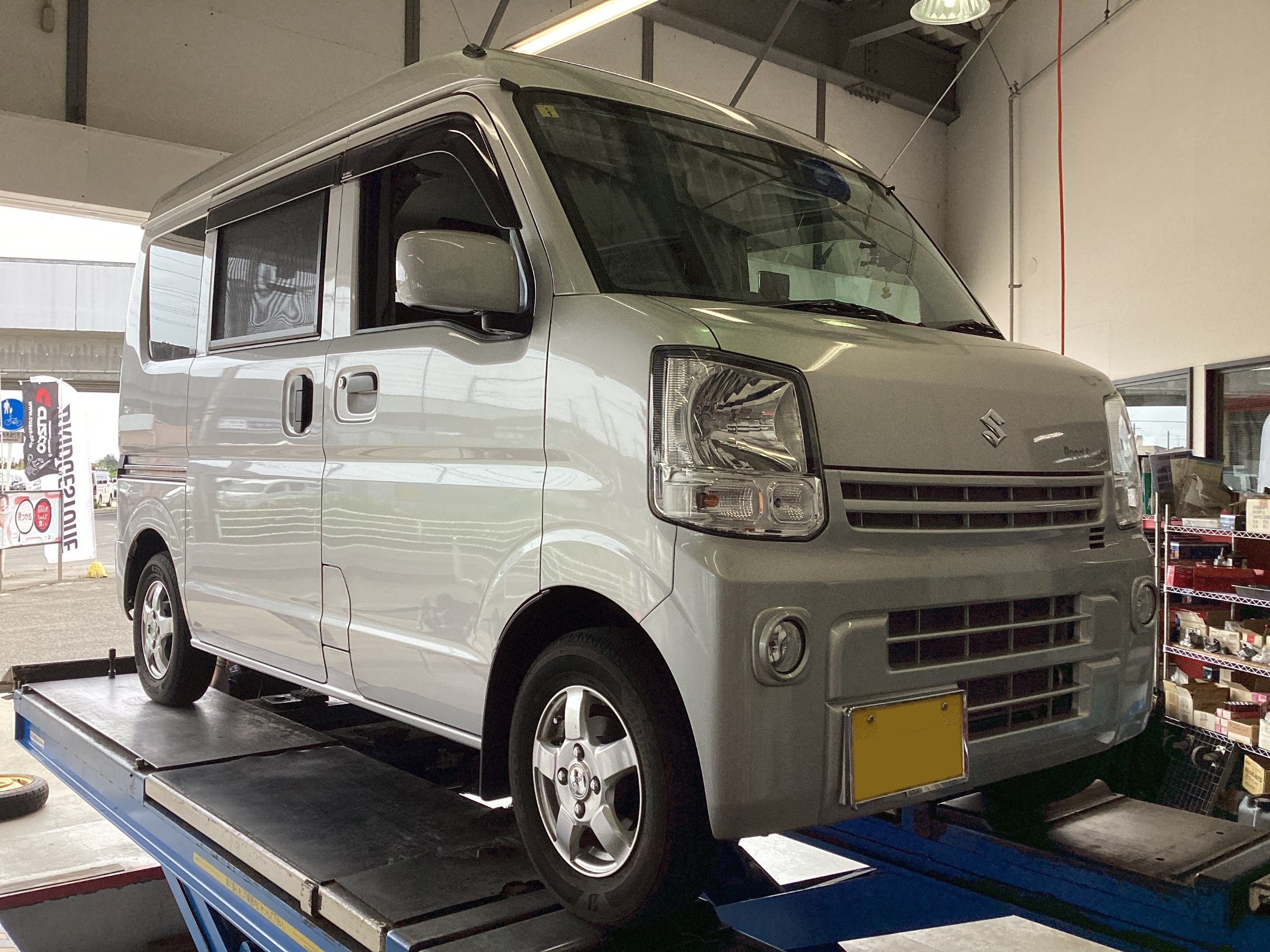 エブリイ DA17V ショックアブソーバー交換します！ | スズキ