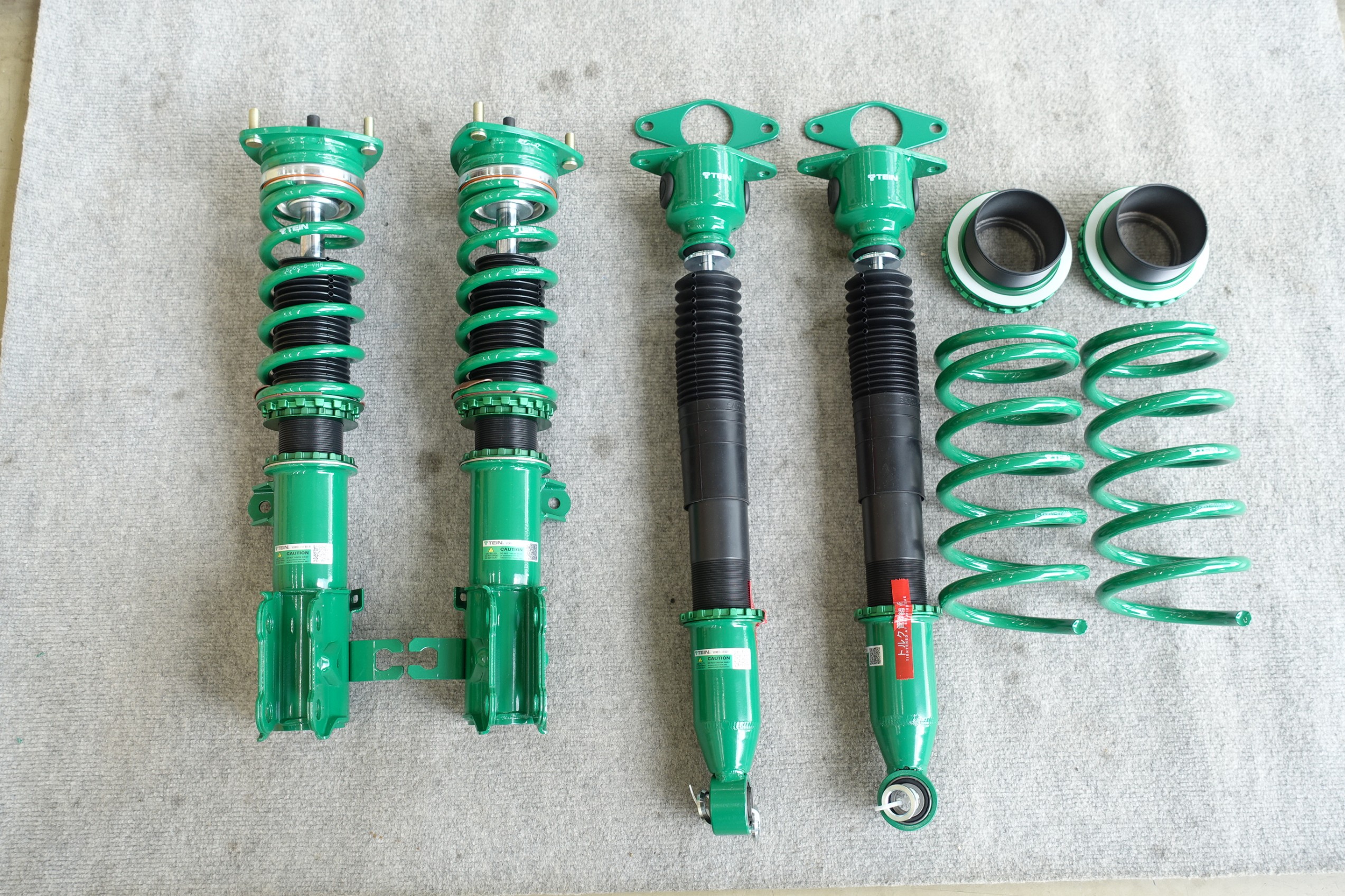 ローダウン後の最終仕上げはやっぱりコレ！マツダ アテンザワゴン