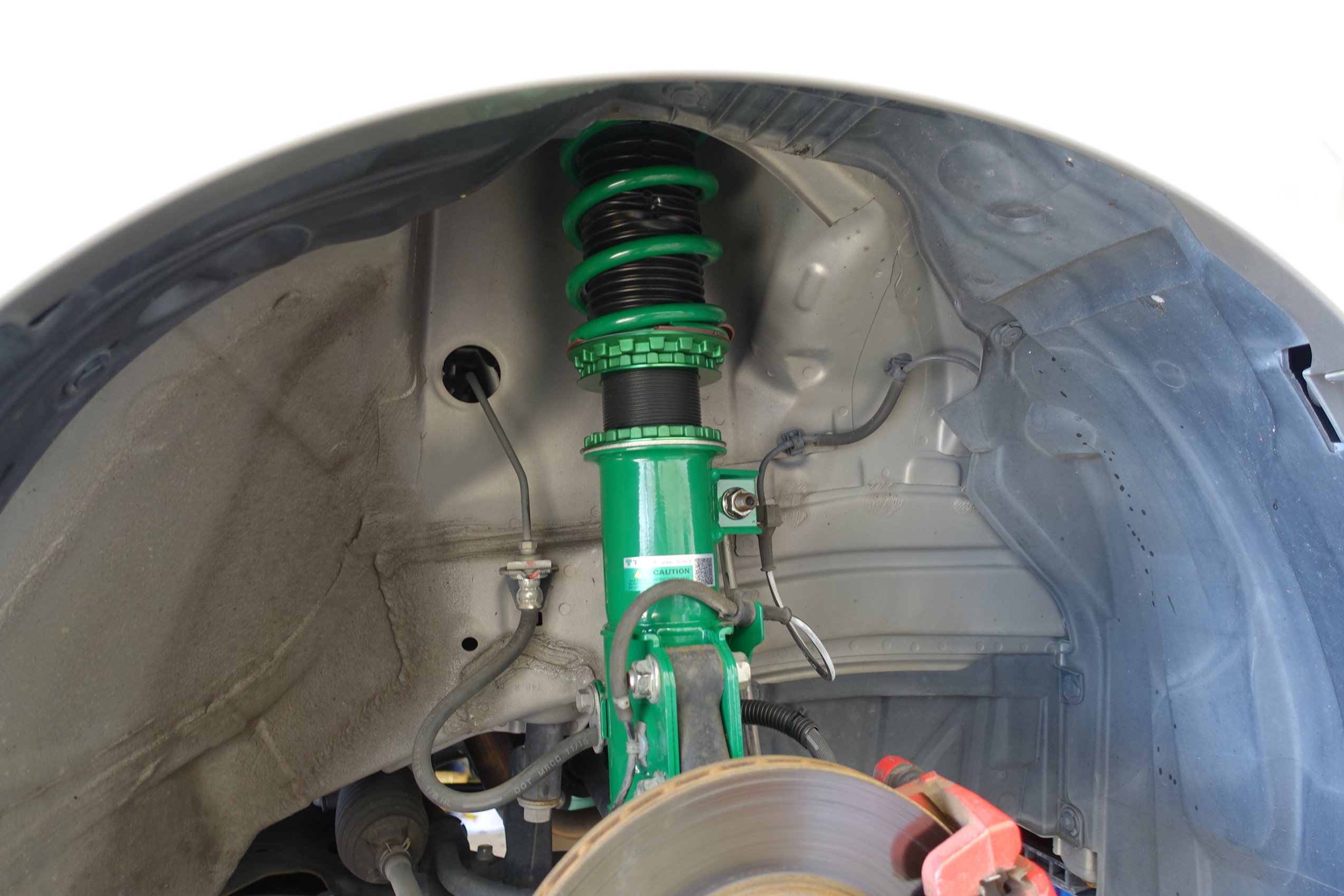 あまりにも高い純正車高を車高調で快適にローダウン！スズキ アルト