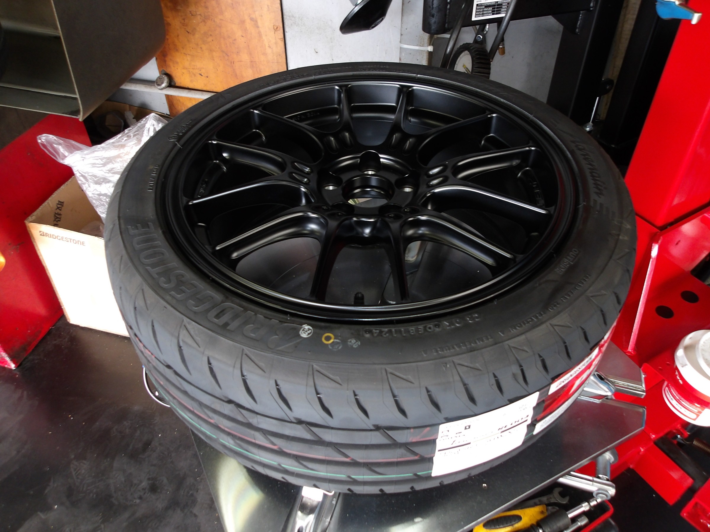 BRZ（ZD8）エンケイレーシング製アルミホイール 「GTC02