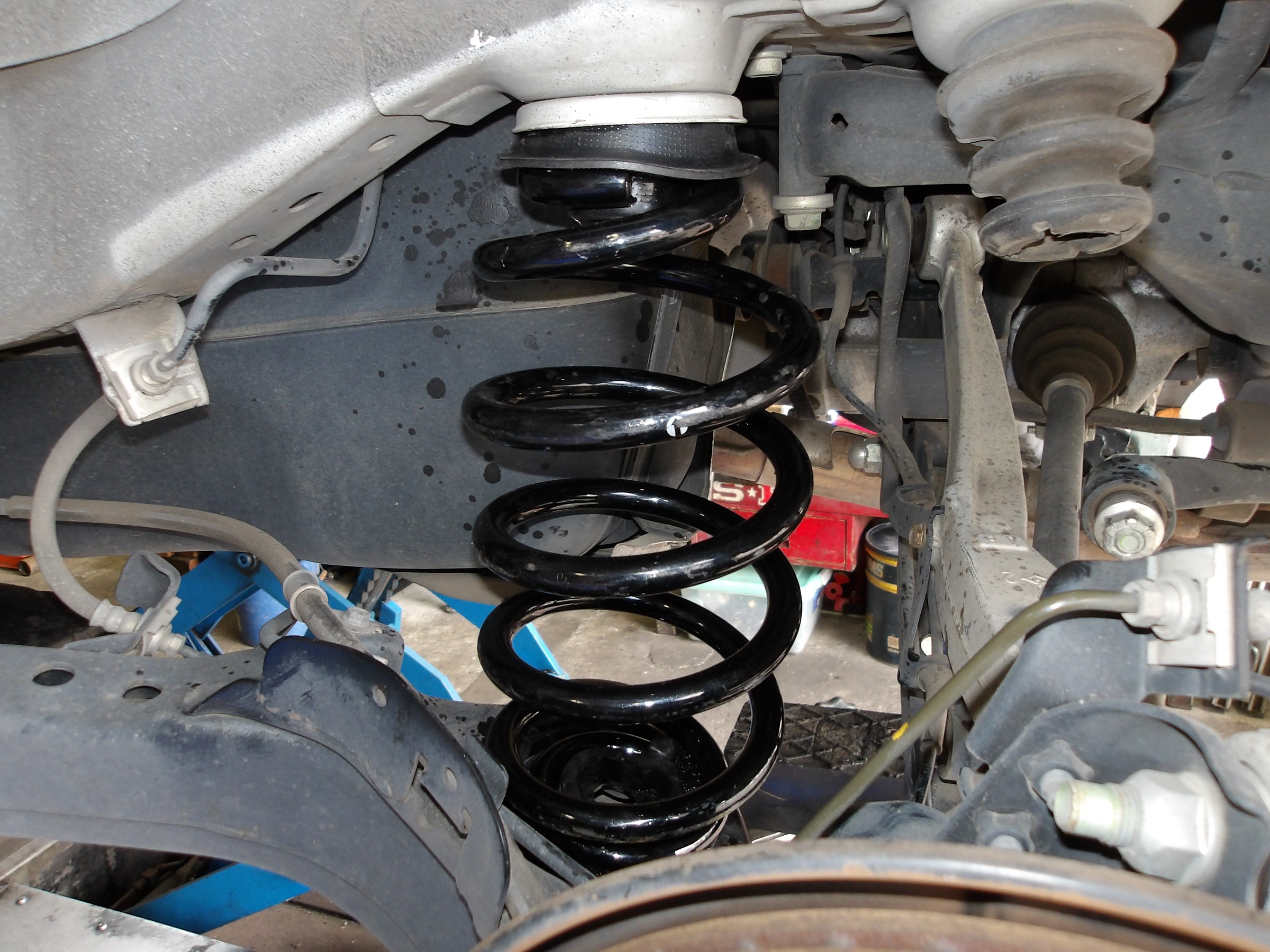 エクストレイル（NT31：4WD）5ZIGEN製リフトアップスプリング