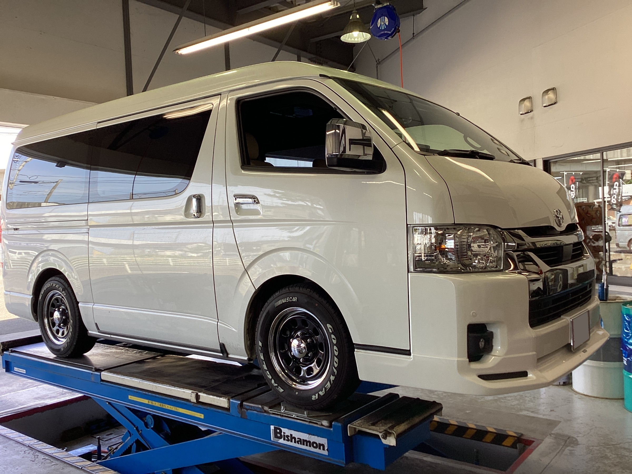 ☆ハイエース☆Ｒｉｐｒｅｚａ☆２０２２年製☆BRIDGESTONE㊵ 2022 トヨタ ハイエース - ホイール＆タイヤサイズ、PCD