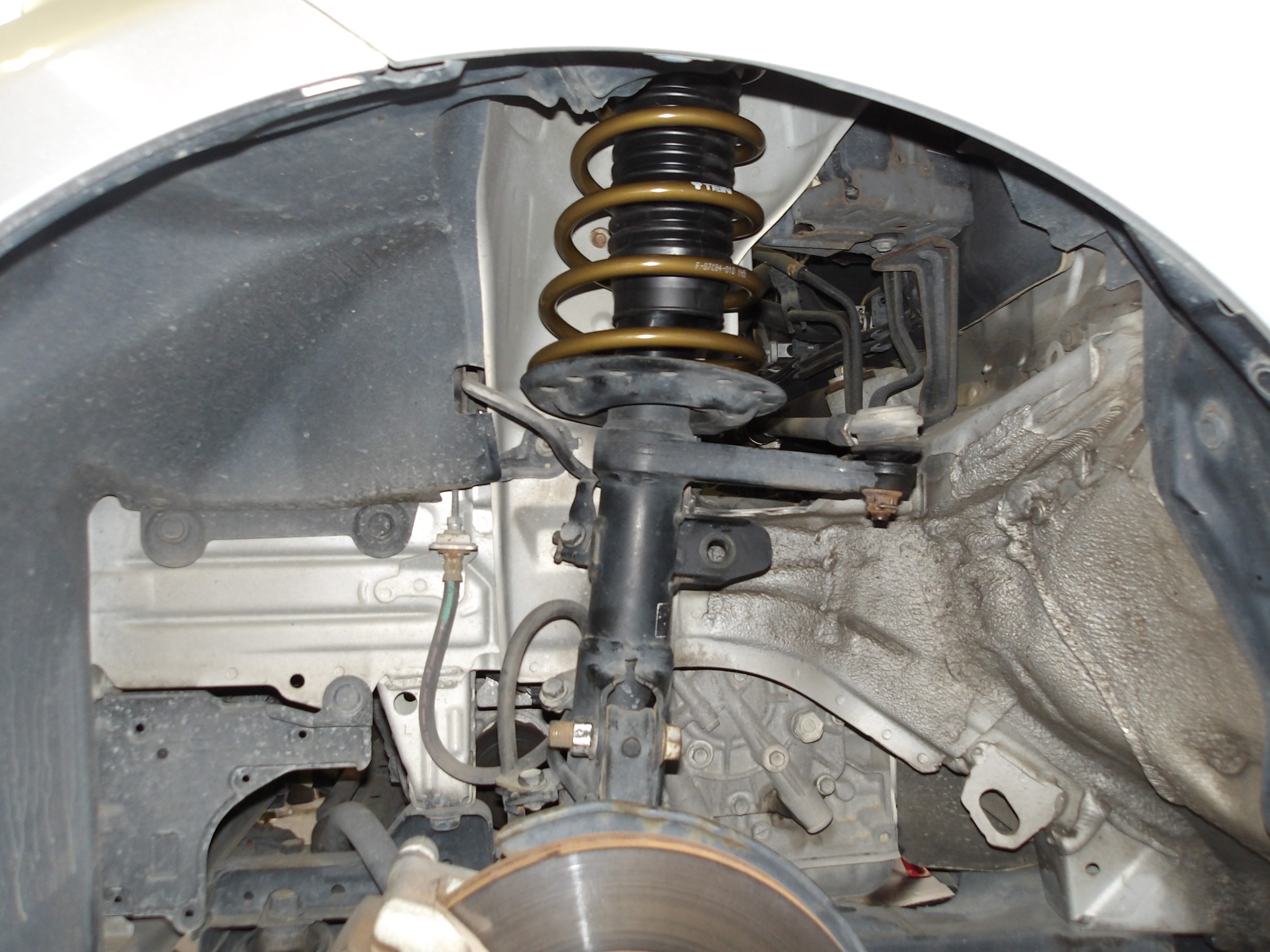 ⅰQ（KGJ10）テイン製ローダウンスプリング「HIGH.TECH」装着（持込み