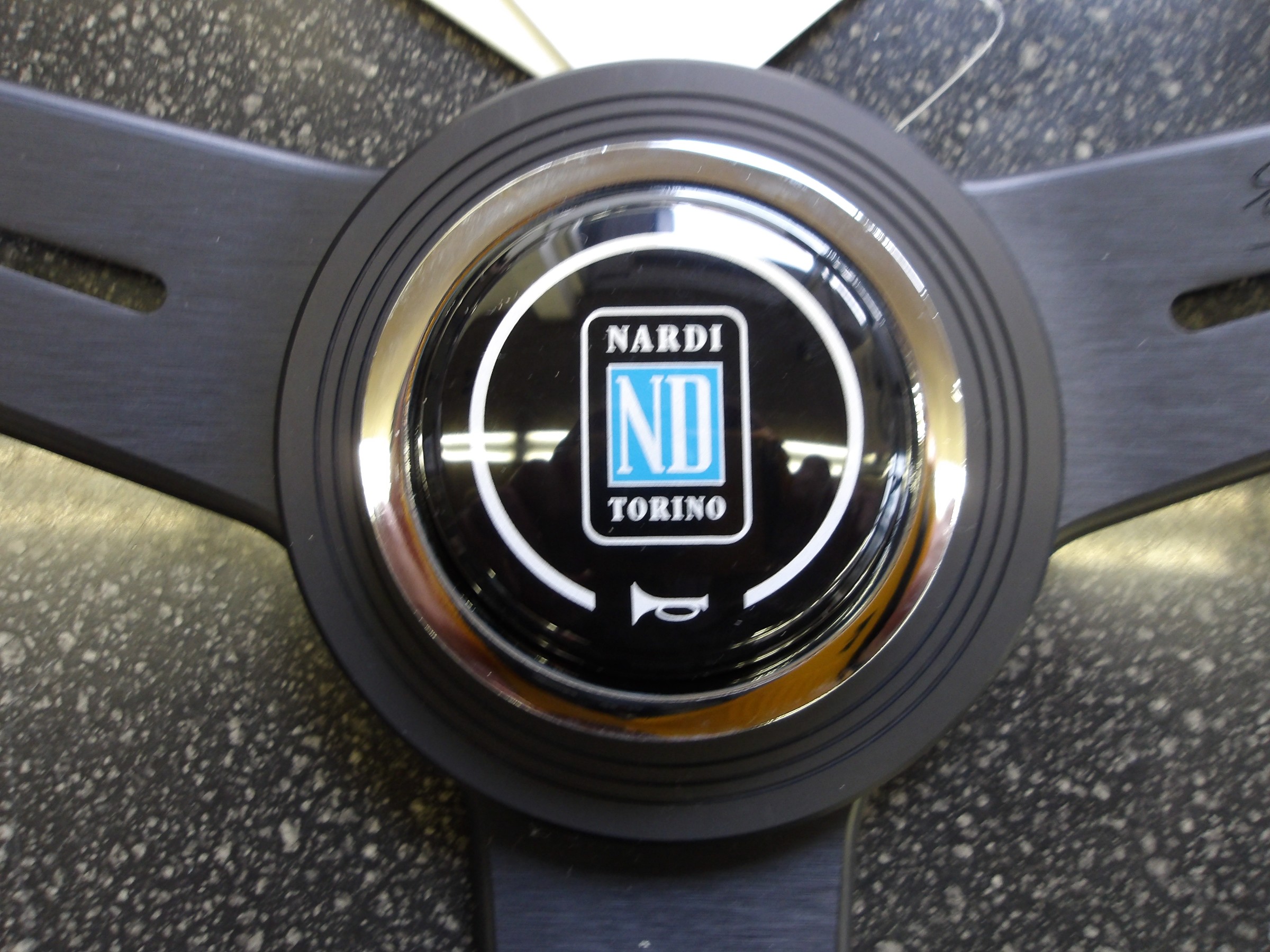 ジムニー（JB64W）ナルディ製スポーツステアリング「クラッシック