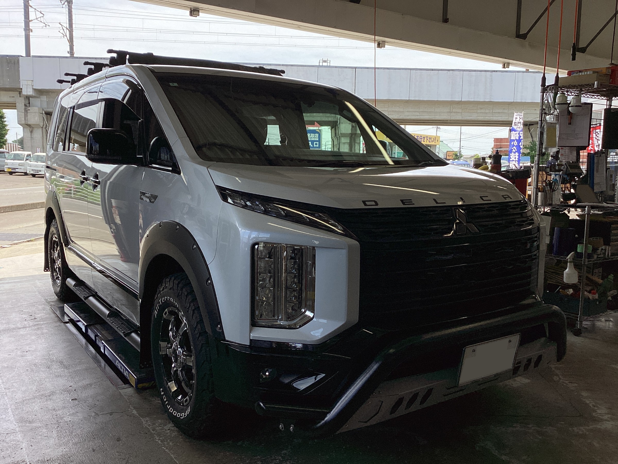 デリカD:5 CV1W リフトアップします！ | 三菱 デリカD：5 足まわり