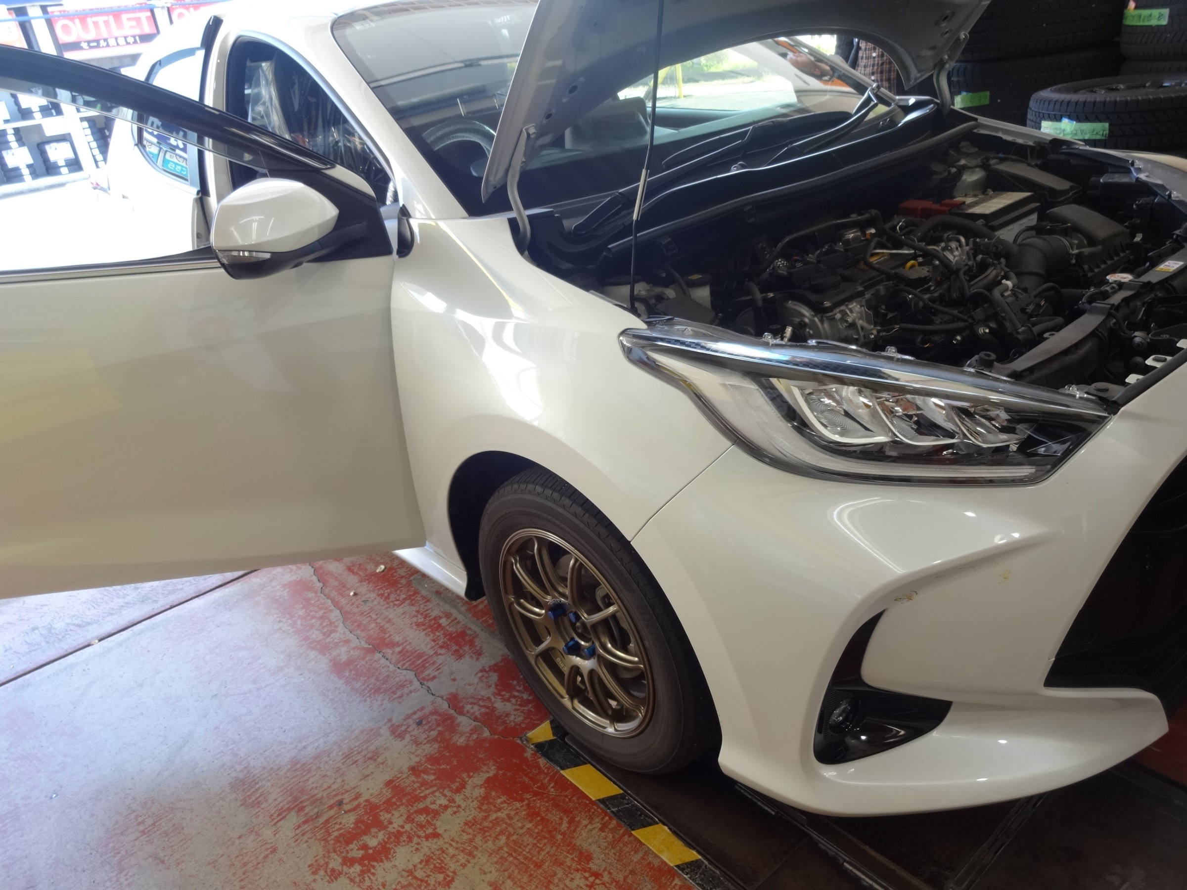 ヤリスにSEVプレミアム | 今日の出来事 | コクピット 西部 | 車の  