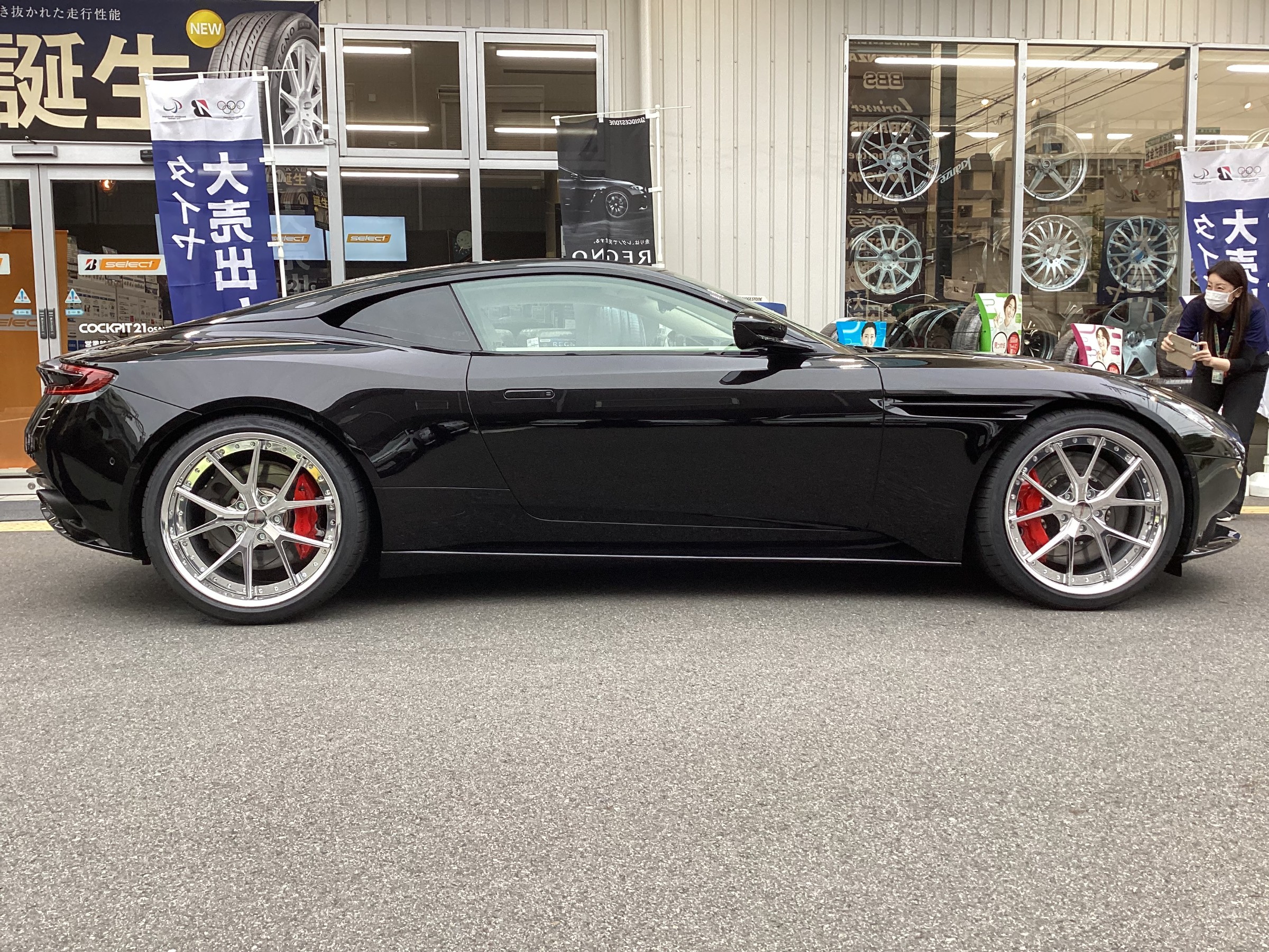 Hyper forged HF-LC5 for Astonmartin DB11 | オーナーズカー