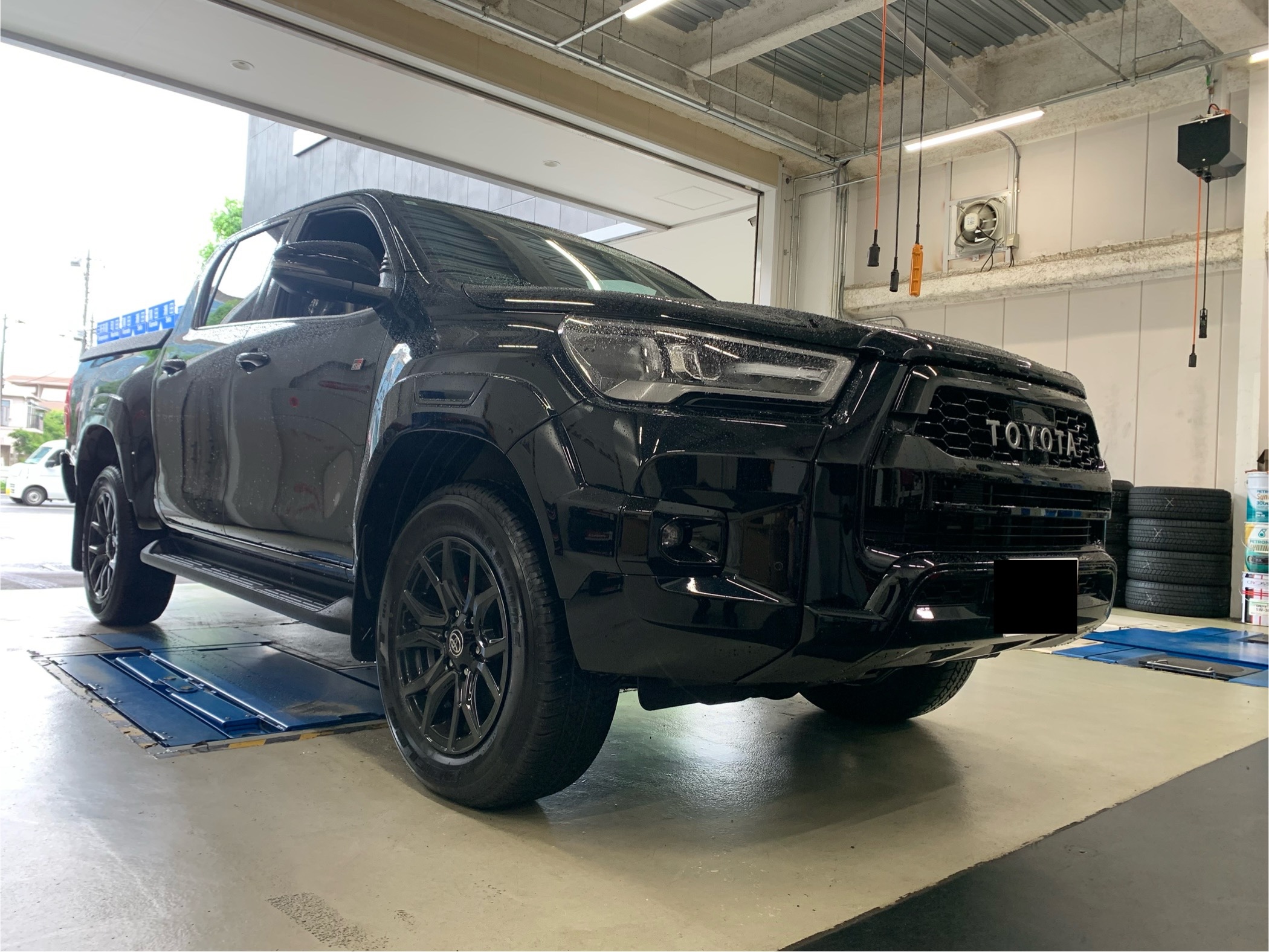 TOYOTA HILUX GR SPORT JAOS BATTLEZリフトアップスプリング
