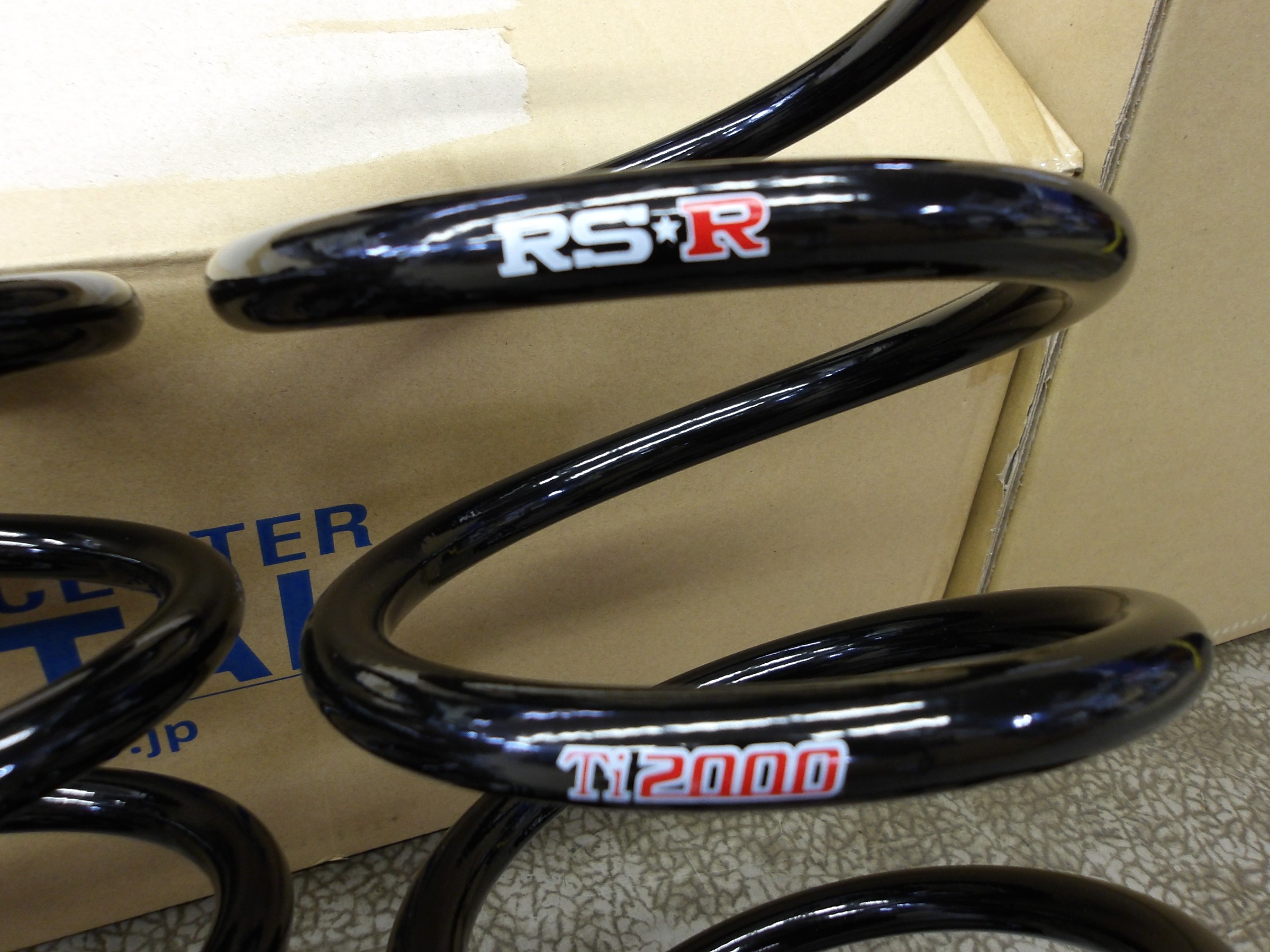 ステップワゴン(RP5)RS-R製ローダウンスプリング「Ti2000 ステップワゴン(RP5)RS-R製ローダウンスプリング「Ti2000