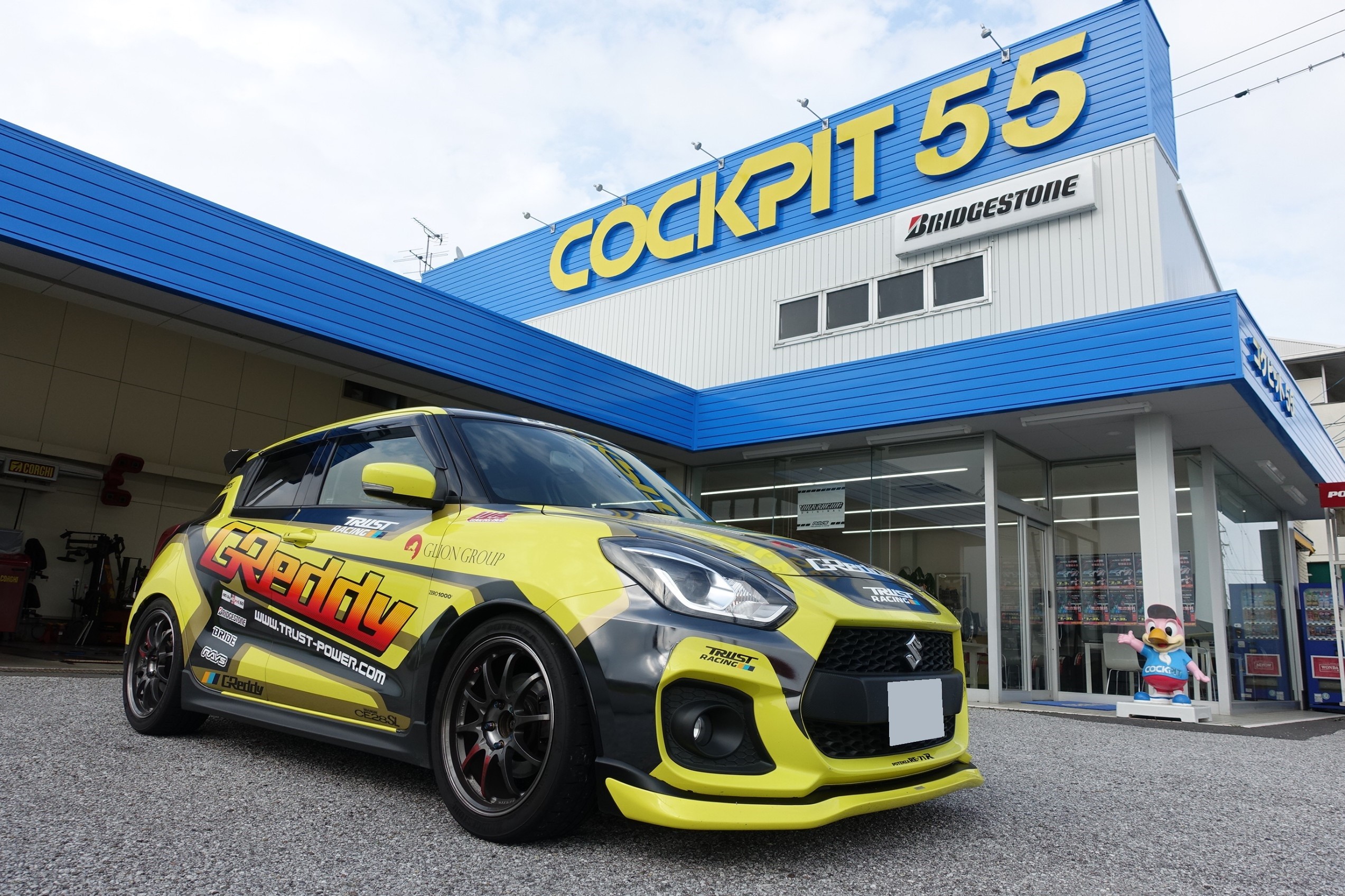 レーシーな雰囲気がたまんない！スズキ スイフトスポーツ（ZC33S