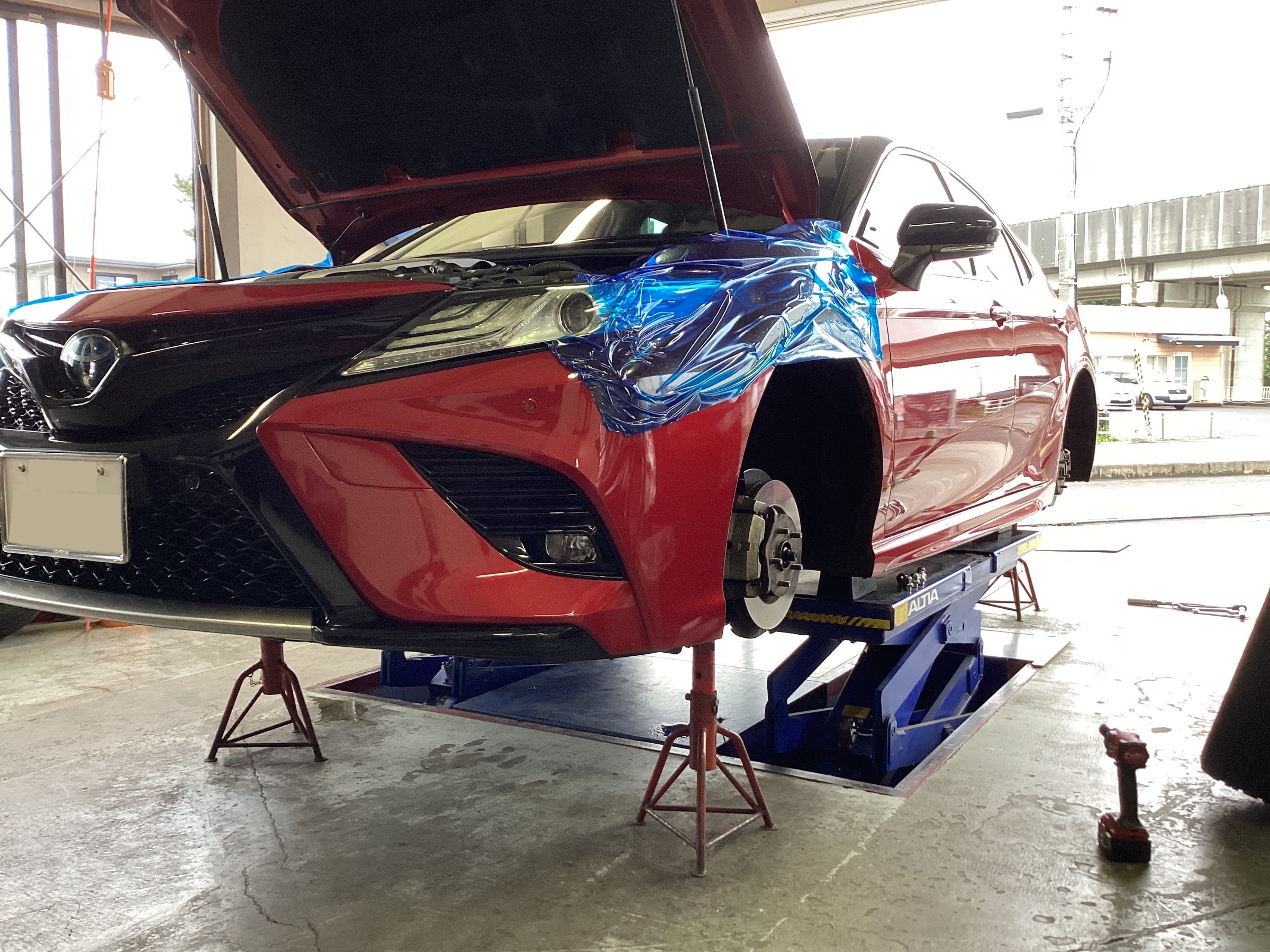 カムリ AXVH70 ショックアブソーバー交換します！ | トヨタ