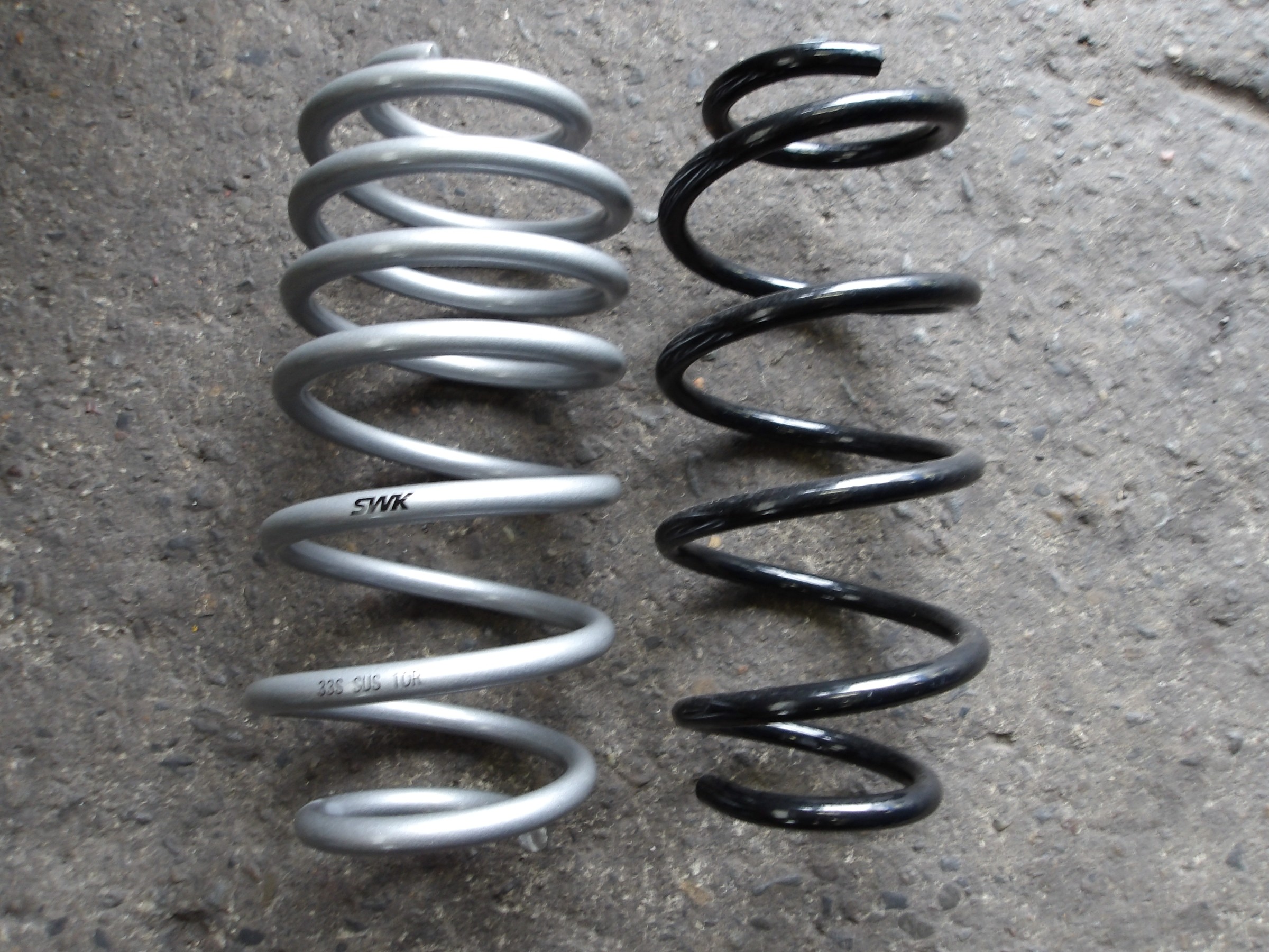 スイフトスポーツ（ZC33S）SWK製ローダウンスポーツスプリングセット