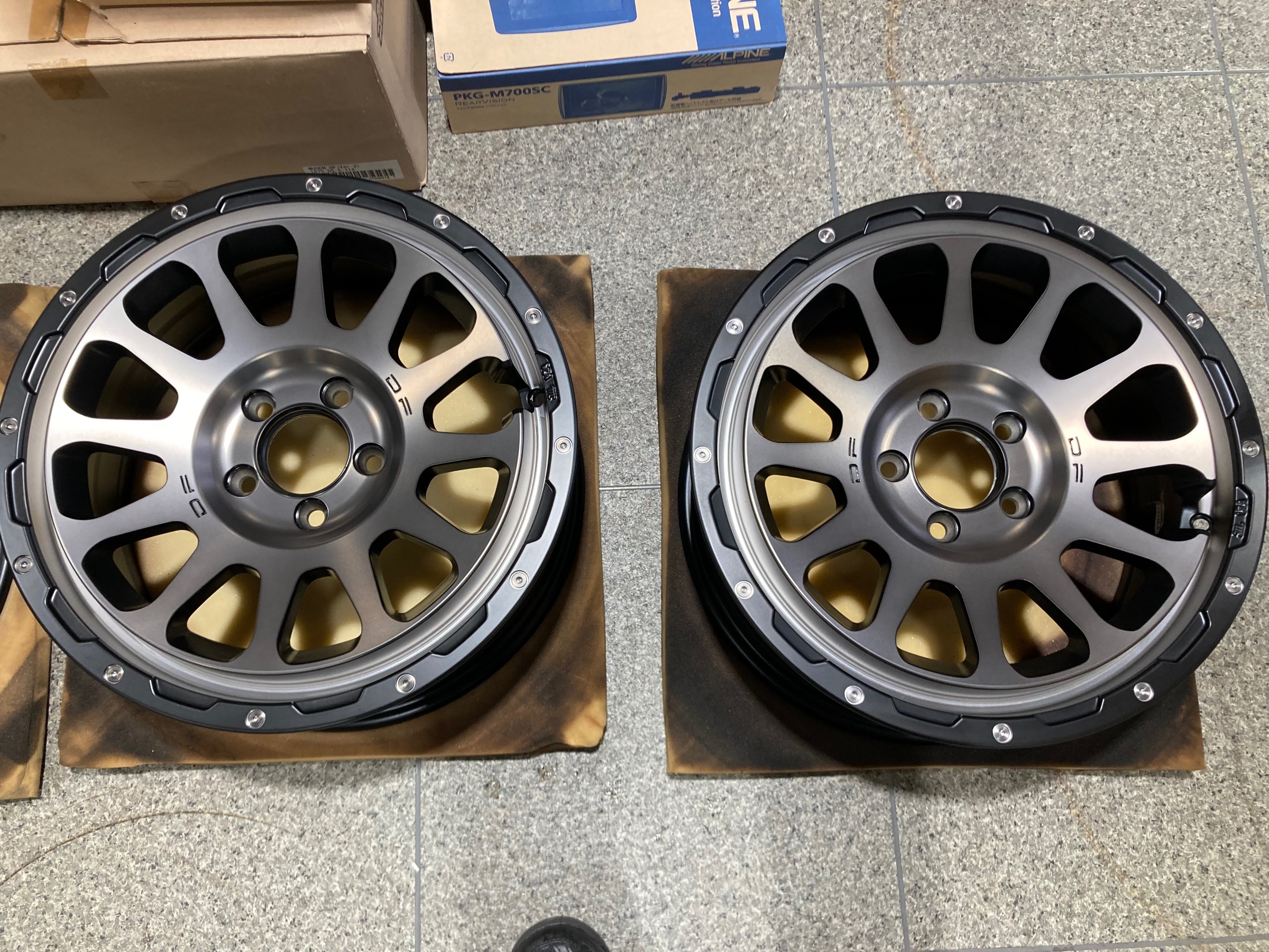 T32 エクストレイル オーテック へ [DELTA FORCE]！ | 日産 エクストレイル ホイール タイヤ > タイヤ・ホイール交換 |  スタッフ日記 | コクピット モリオカ | 車のカスタマイズにかかわるスタッフより
