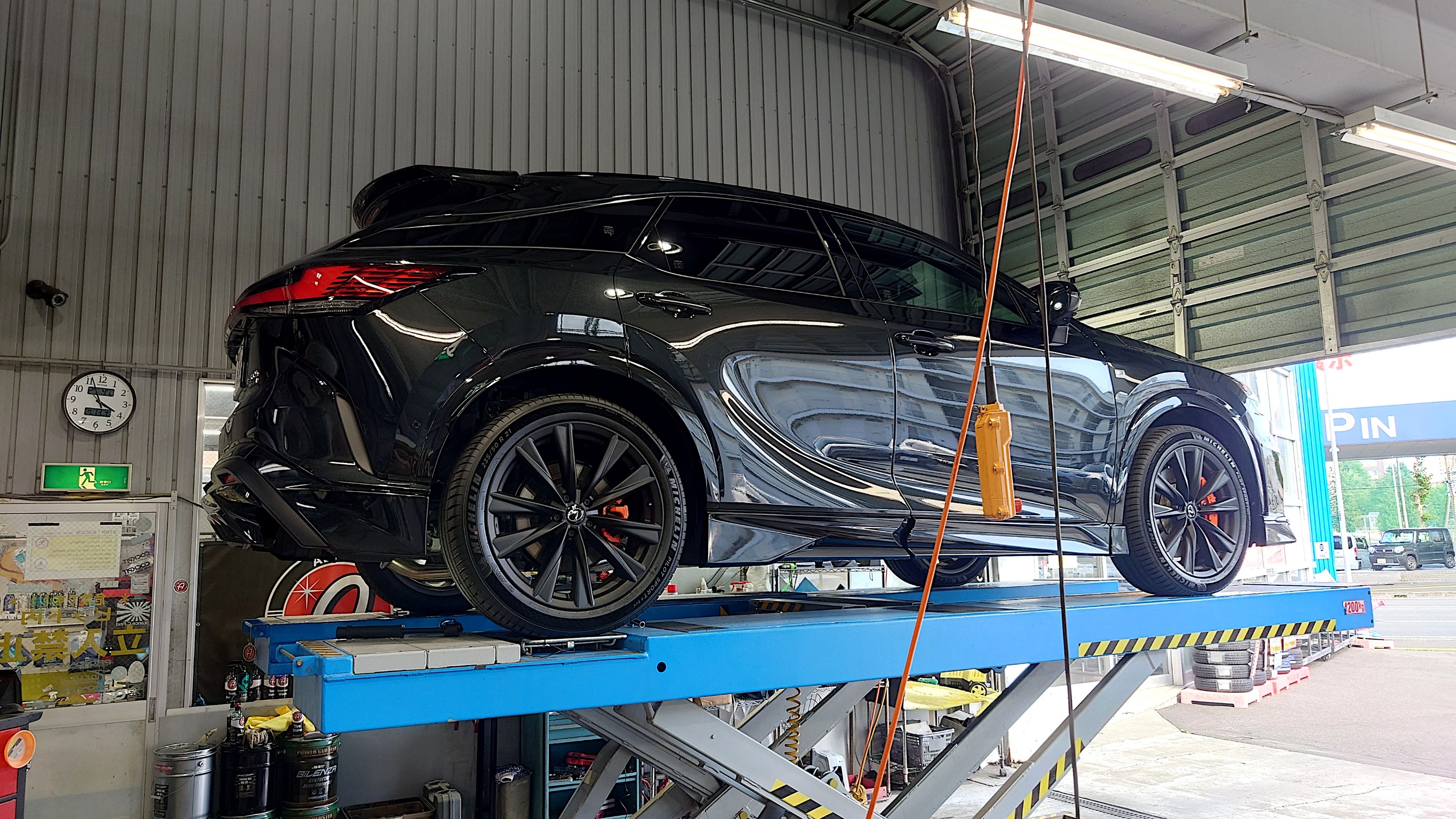 EXART ONEマフラー TRD製リアディフューザー用 の取付作業 EXART ONEマフラー TRD製リアディフューザー用 の取付作業
