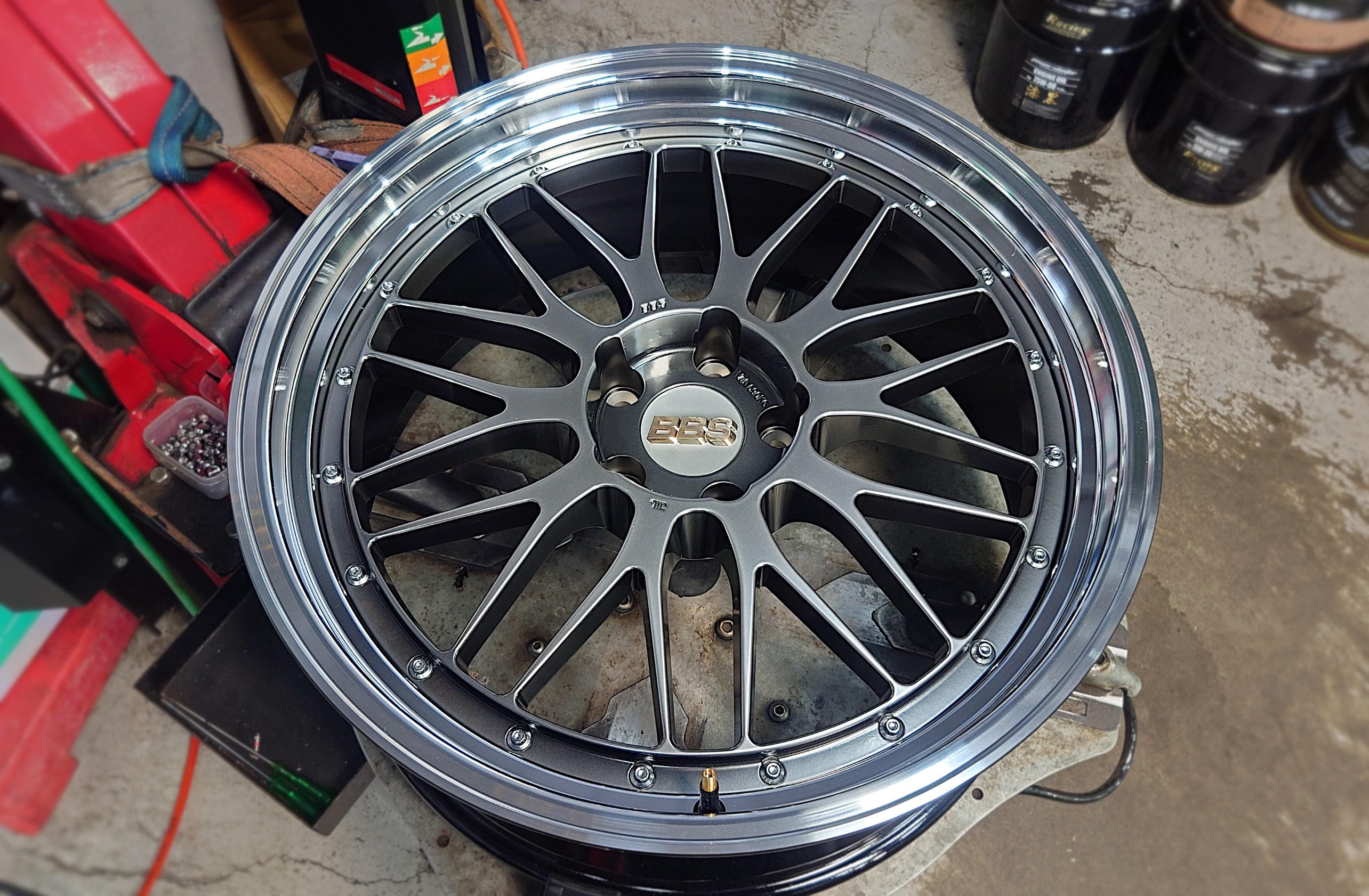 BBS LM ダイヤモンドブラック BBS展示コーナーに新たな仲間 ブラックブライトダイヤカットリム