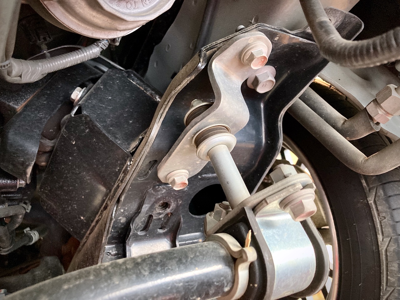 GDH206V TOYOTA HIACE ✖ CUSCO Rear additional sway bar