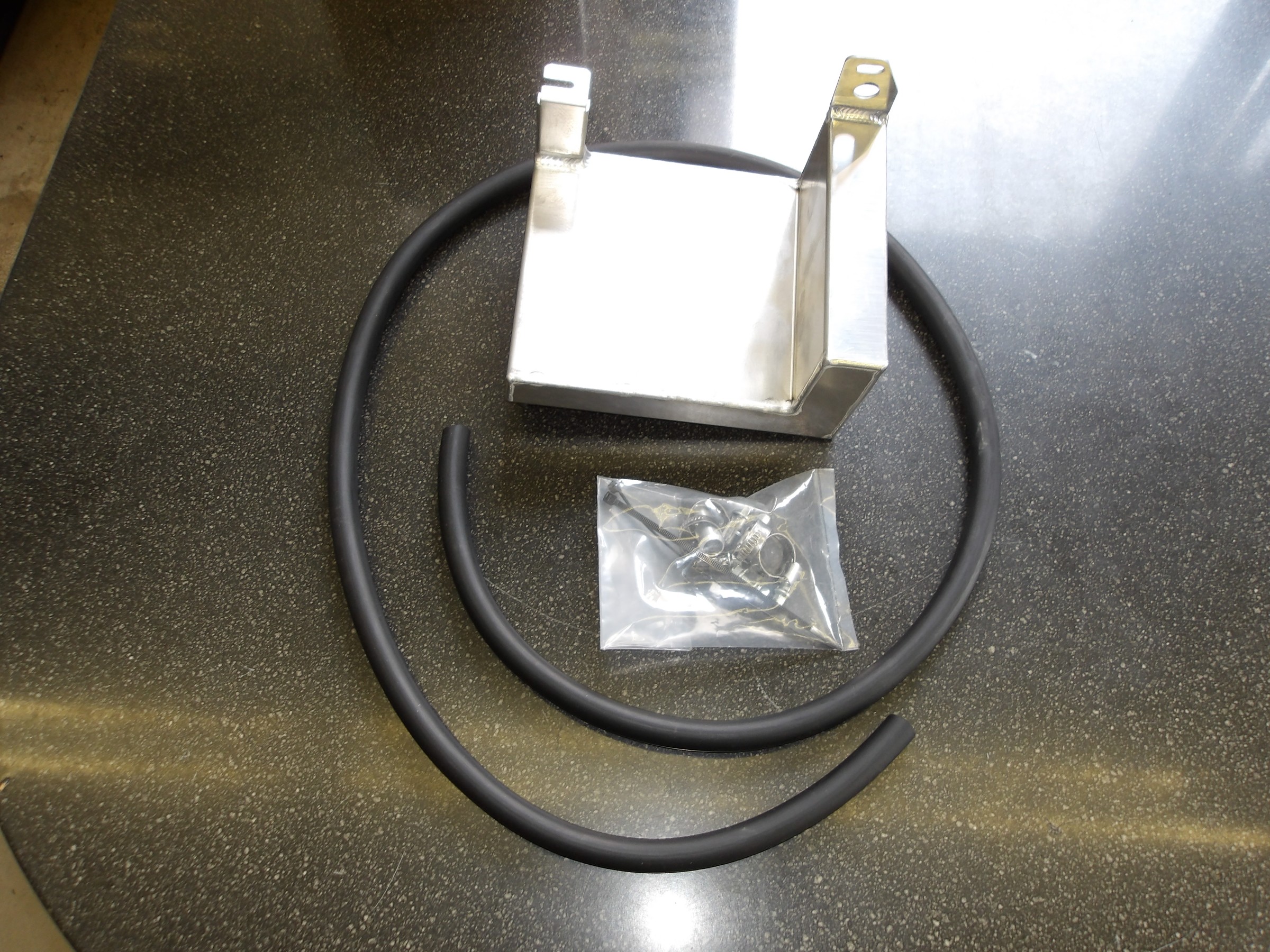 コペン（L880K）TAKE OFF製オイルキャッチタンク装着。 | ダイハツ