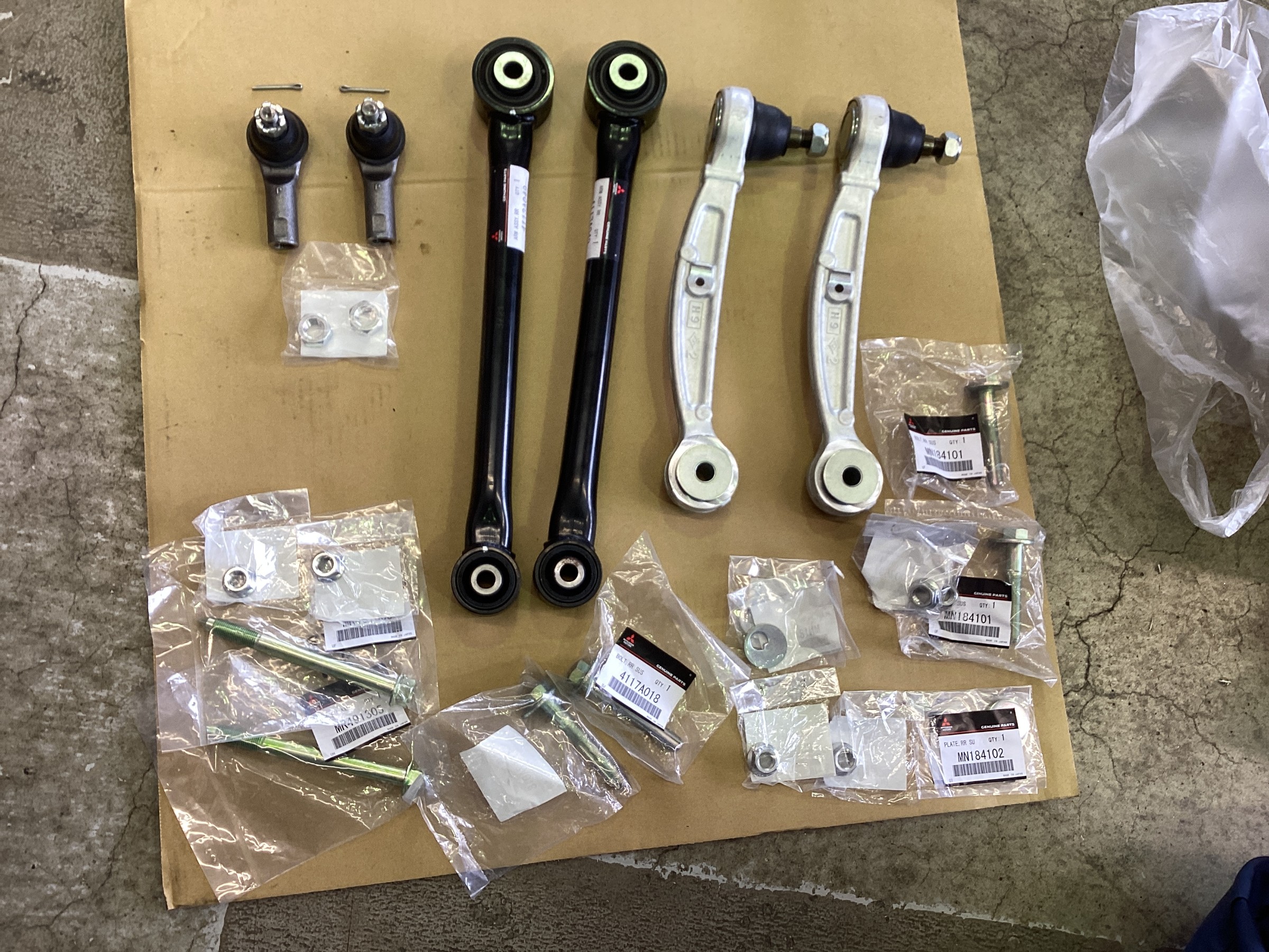 調達異常 11368610388 V758776080 VVT OCV 可変バルブタイミング制御