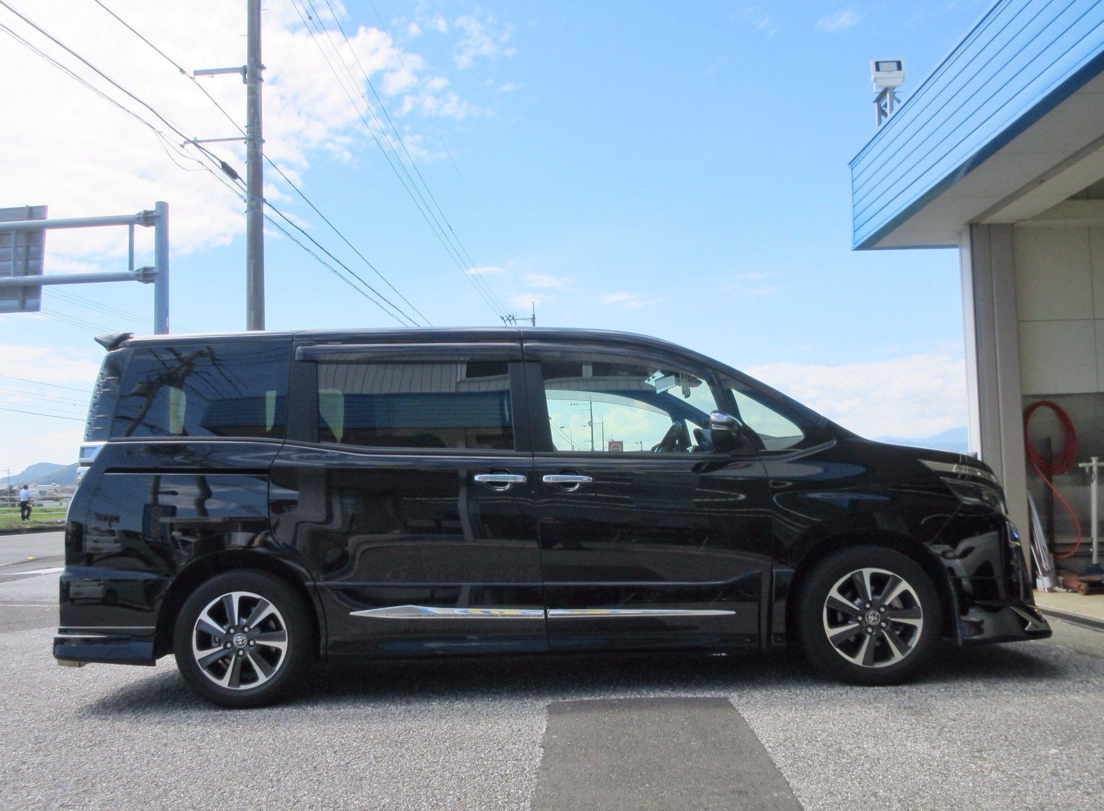 ロクサーニ パヴォーネ 18インチ7.5j +55PCD114.3ノアヴォクシー