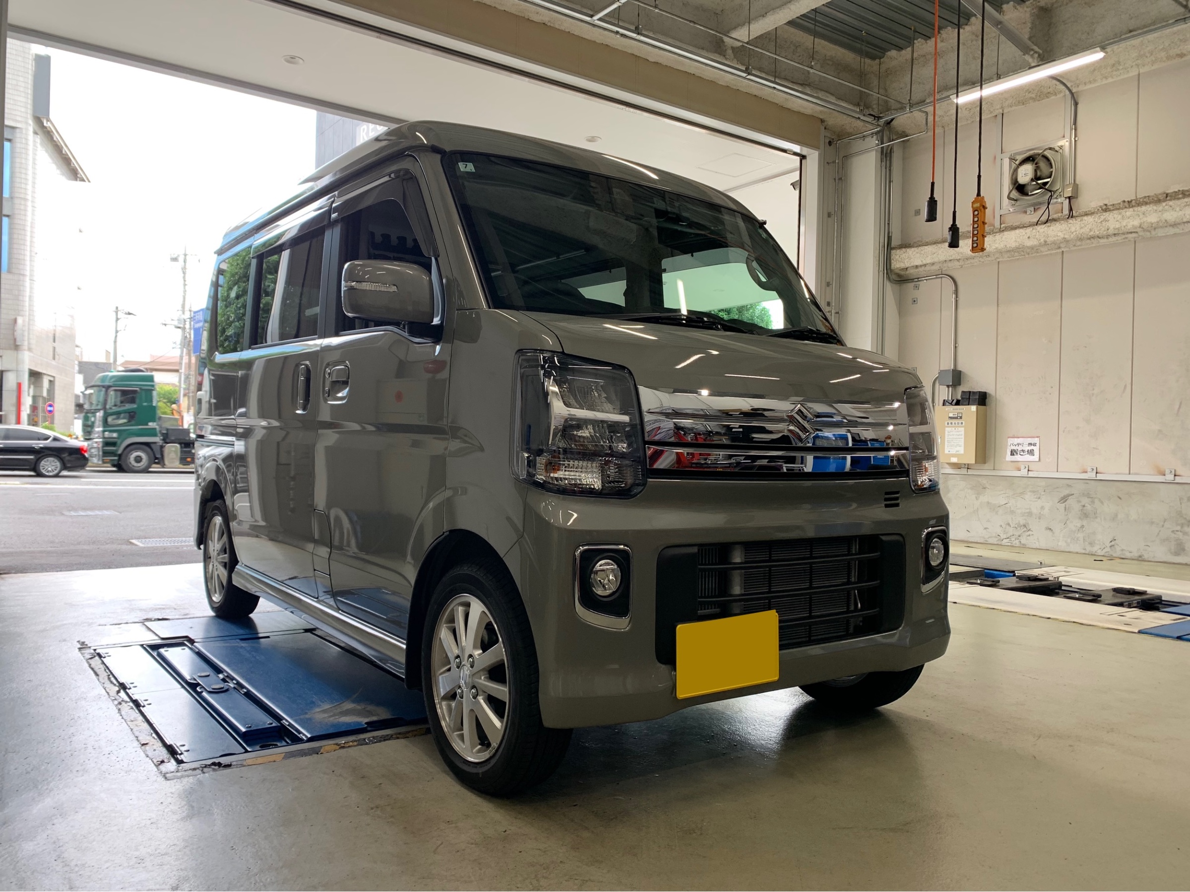 SUZUKI EVERY WAGON DA17W ダウンサス＋社外アルミ | 取り付け