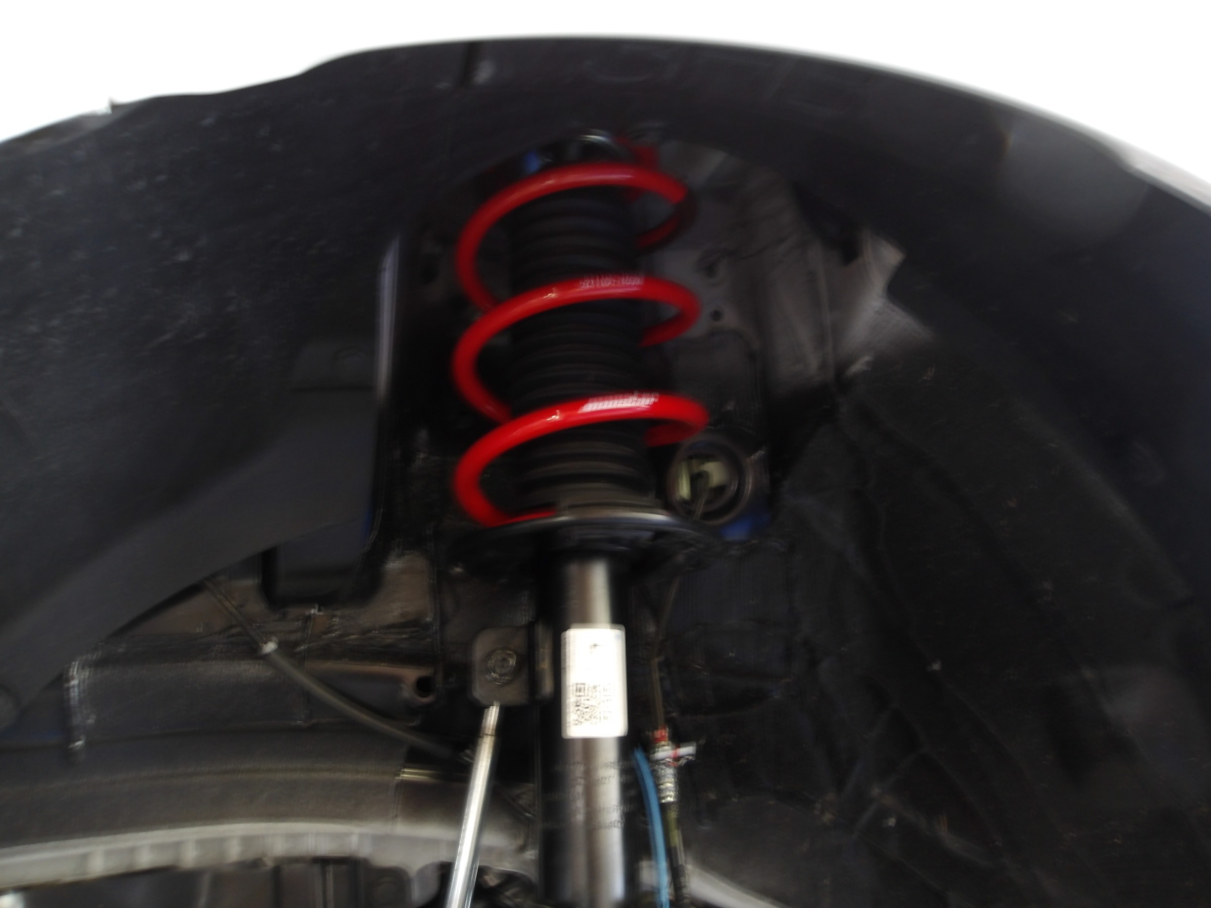 スイフトスポーツ（ZC33S）モンスタースポーツ製ローダウン