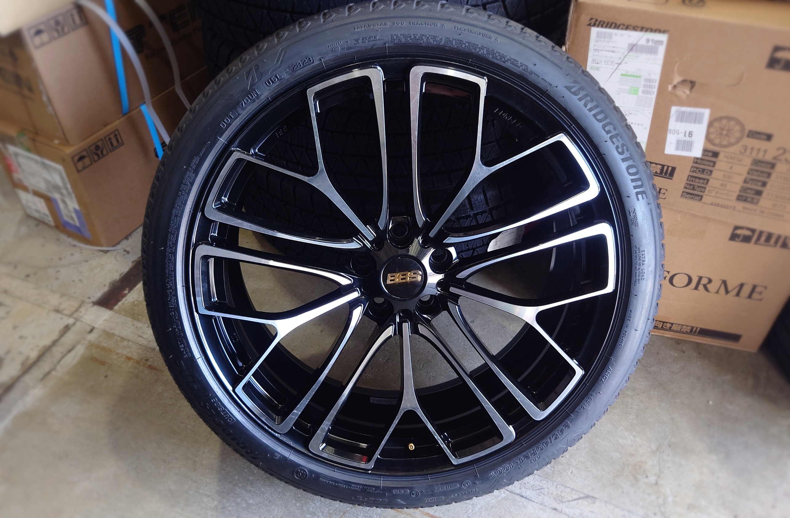 BBS RE-X & ブリヂストン ALENZA 001 の装着作業 ／ レクサス