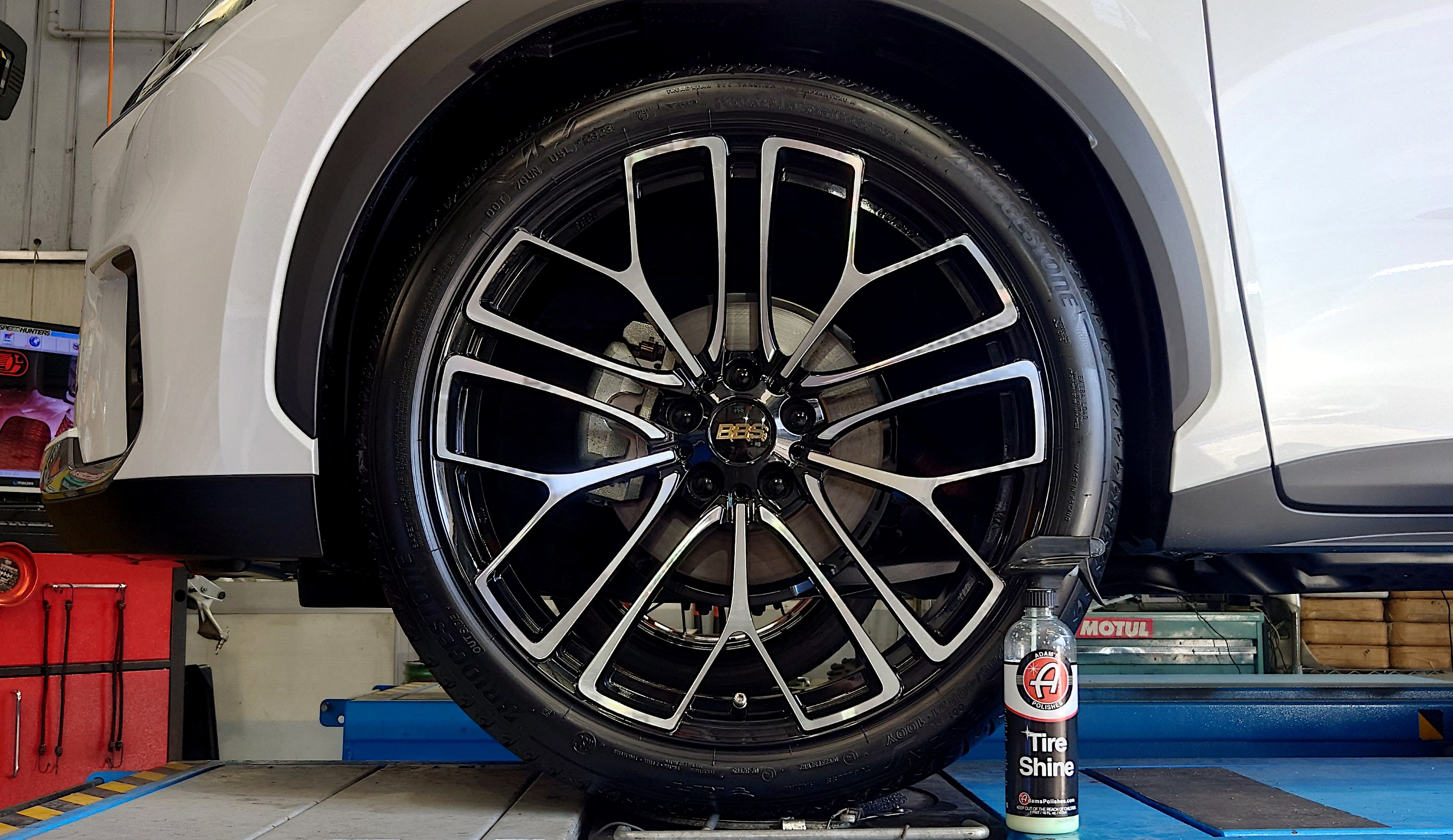 BBS RE-X & ブリヂストン ALENZA 001 の装着作業 ／ レクサス