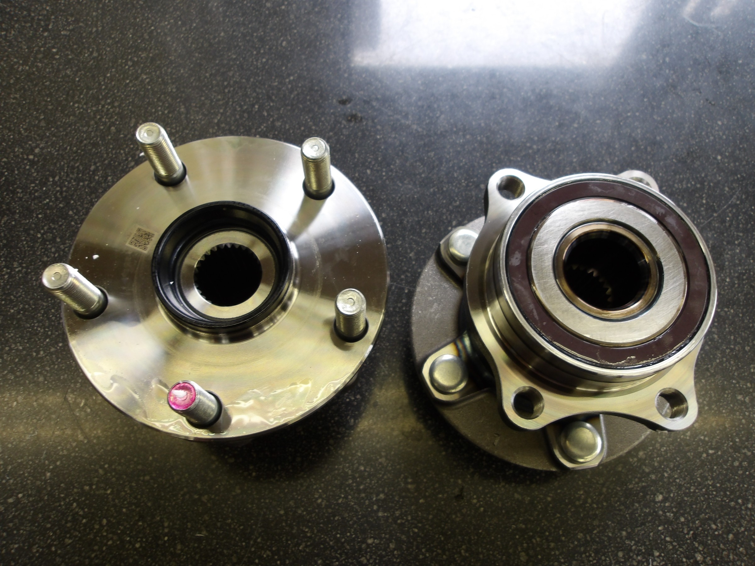 インプレッサWRX（GVB）リヤハブベアリングASSY交換（左右