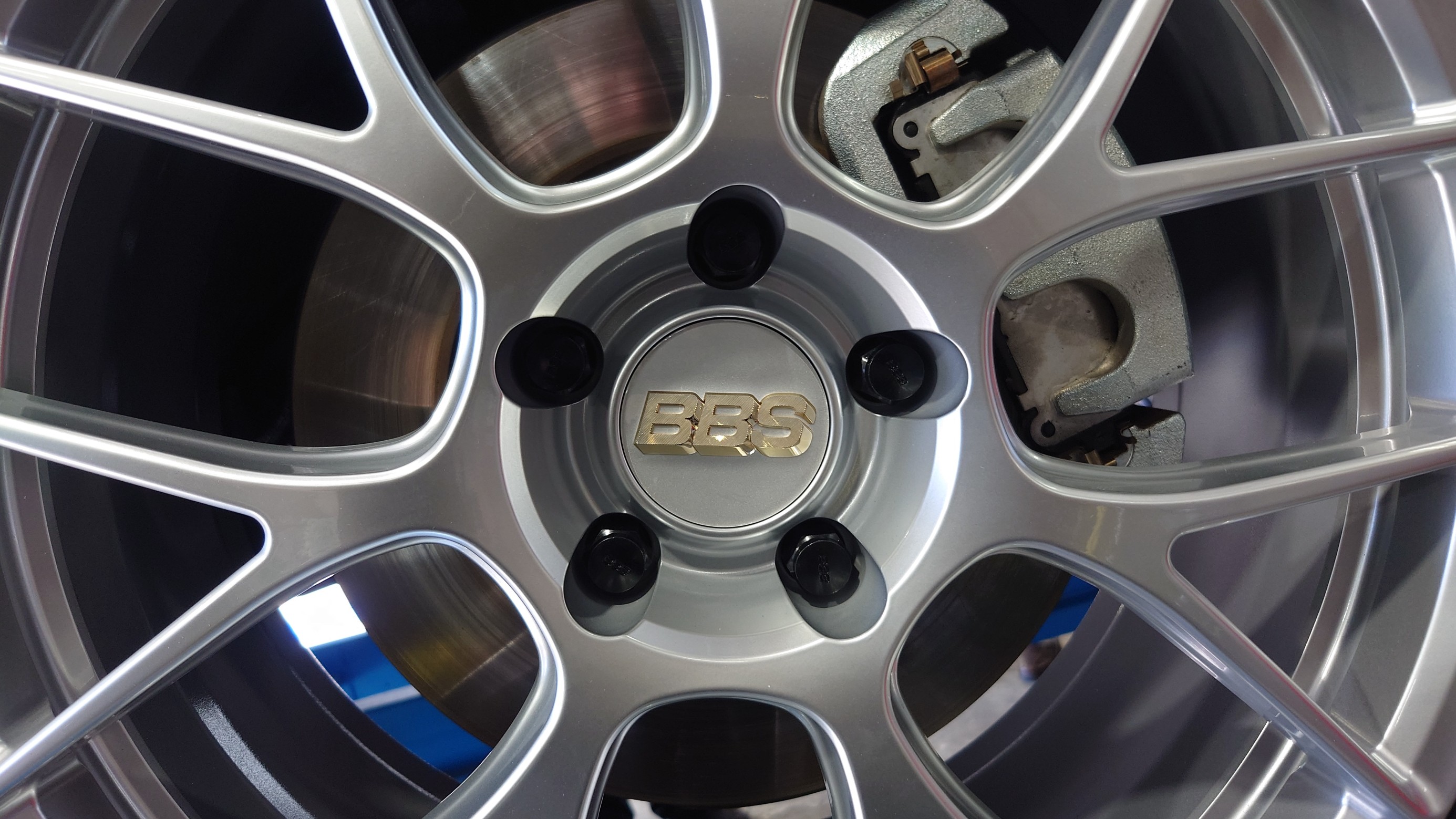 BBS RE-V7（DS）& ブリヂストン アレンザ LX100 の装着作業 ／ トヨタ