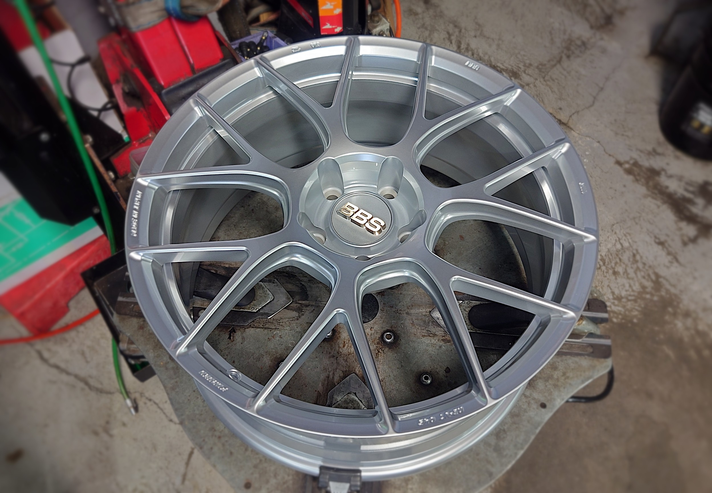 BBS RE-V7（DS）& ブリヂストン アレンザ LX100 の装着作業 ／ トヨタ